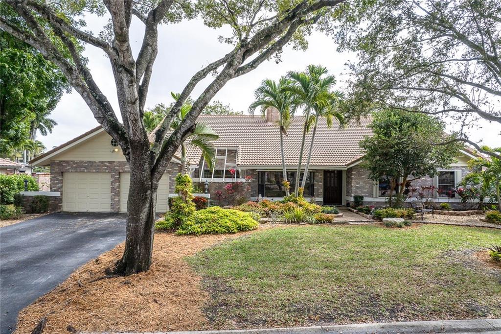 GLEN ISLES - Residential