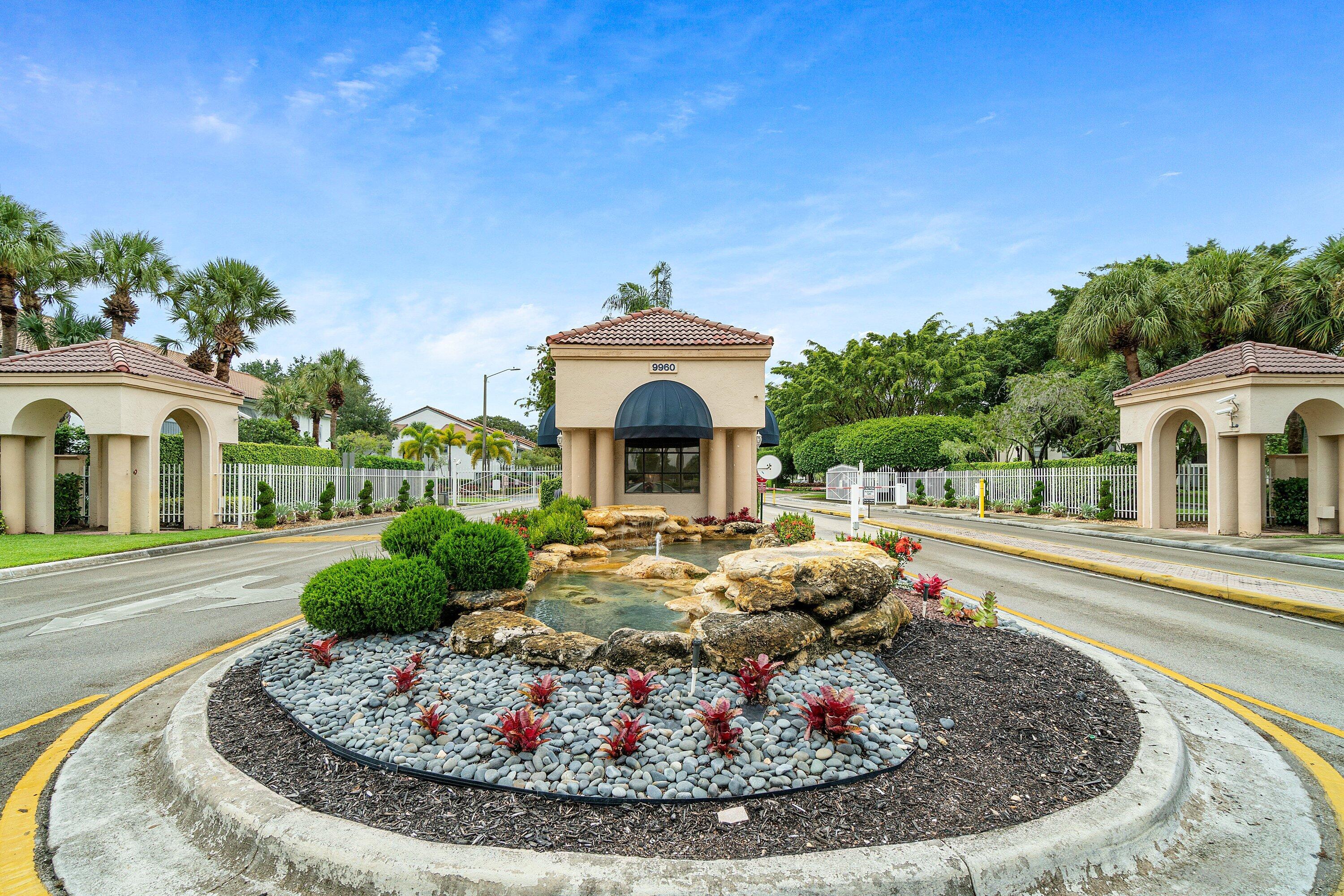 ALEXANDRA VILLAGE CONDO - Residential