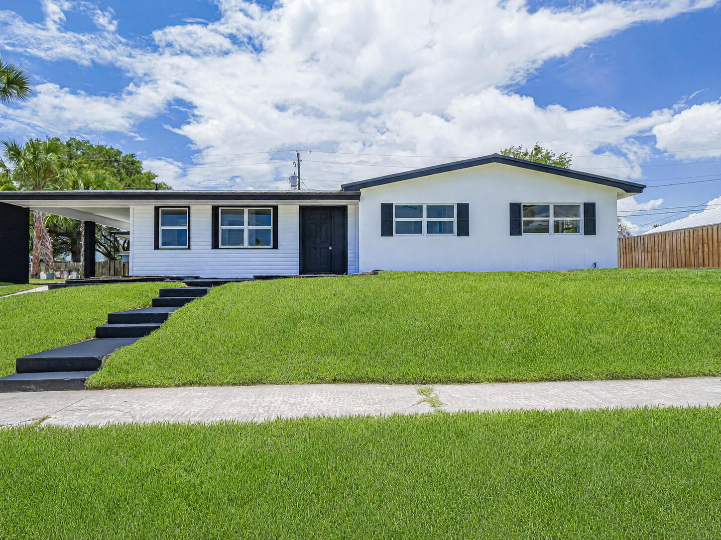 SEBASTIAN HIGHLANDS UNIT 9 - Residential