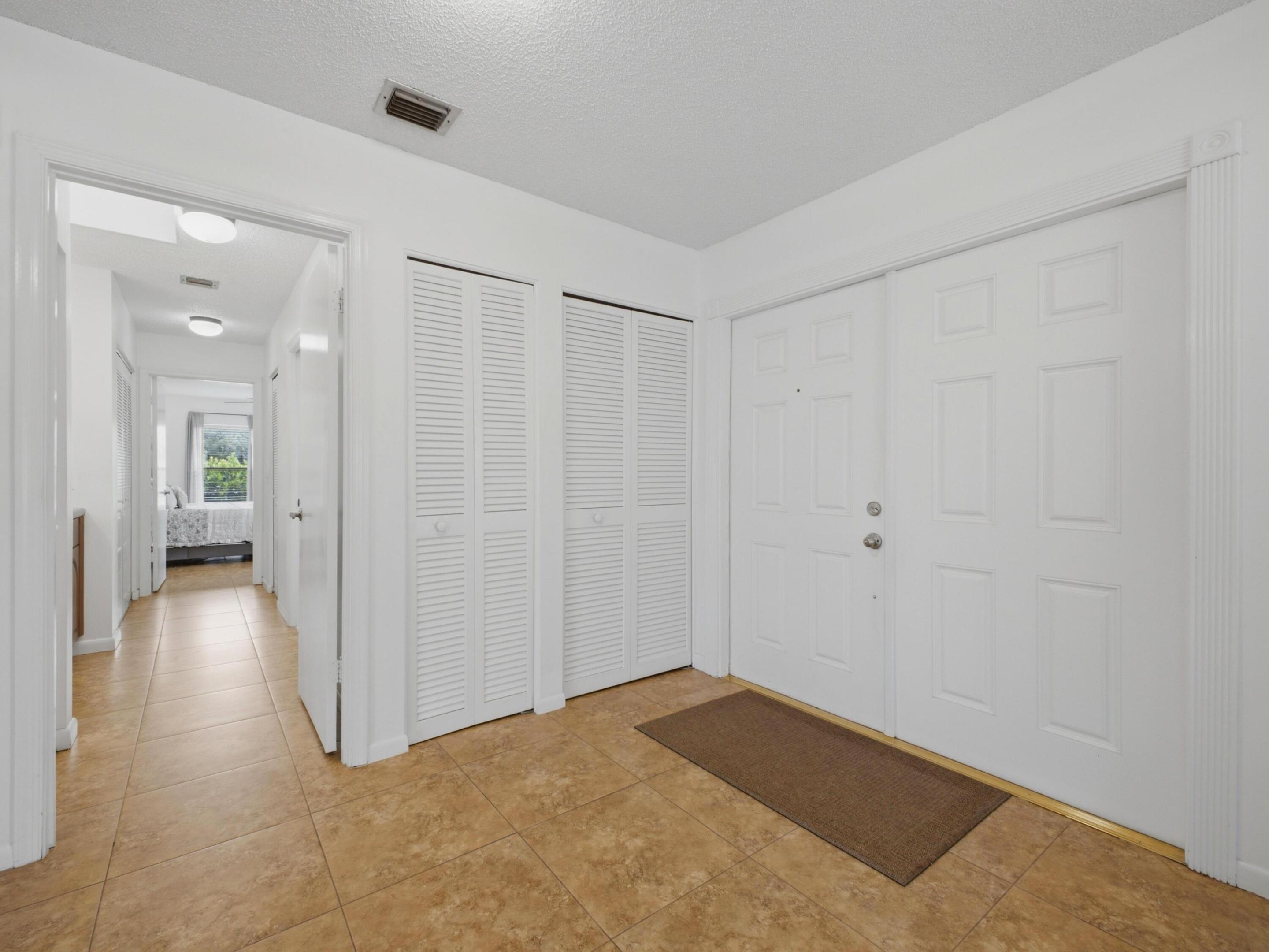 MEED RACQUET CLUB 2 - Residential