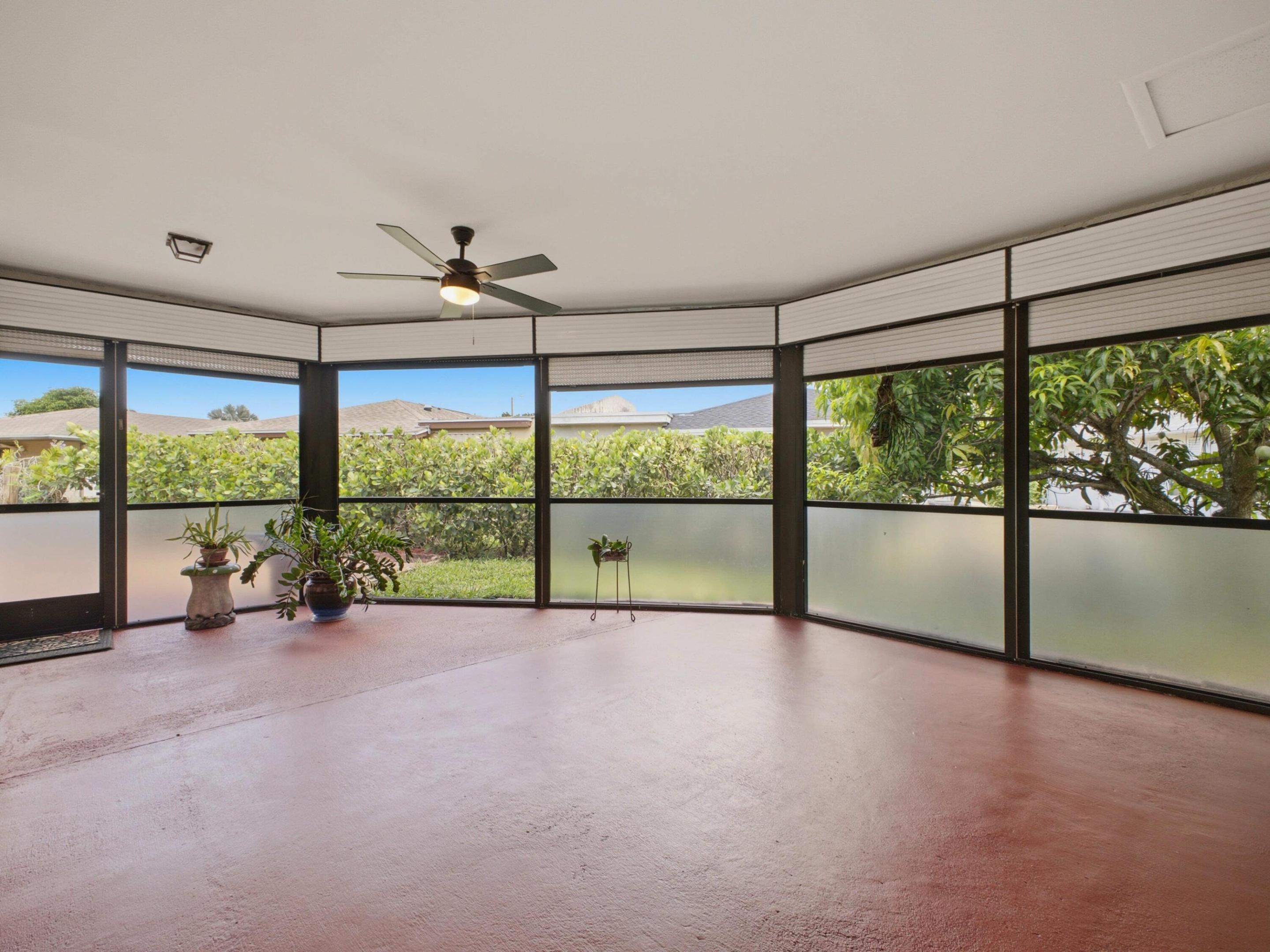 MEED RACQUET CLUB 2 - Residential