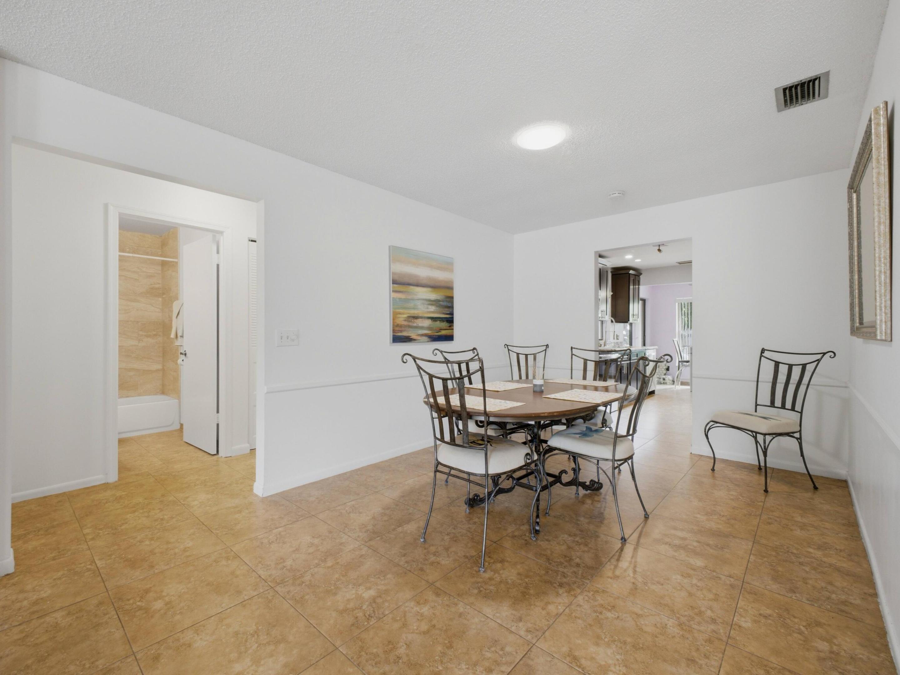 MEED RACQUET CLUB 2 - Residential