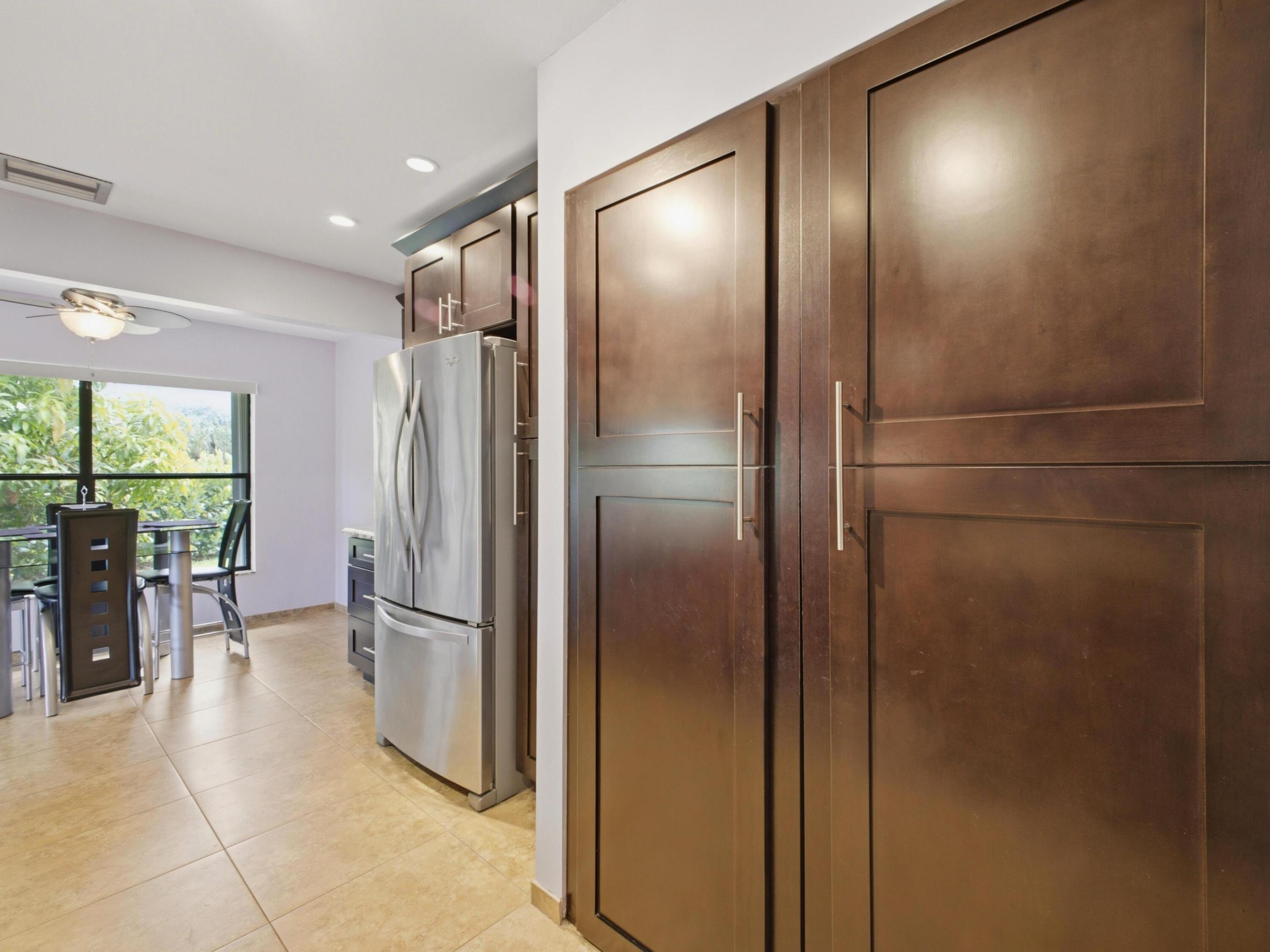 MEED RACQUET CLUB 2 - Residential