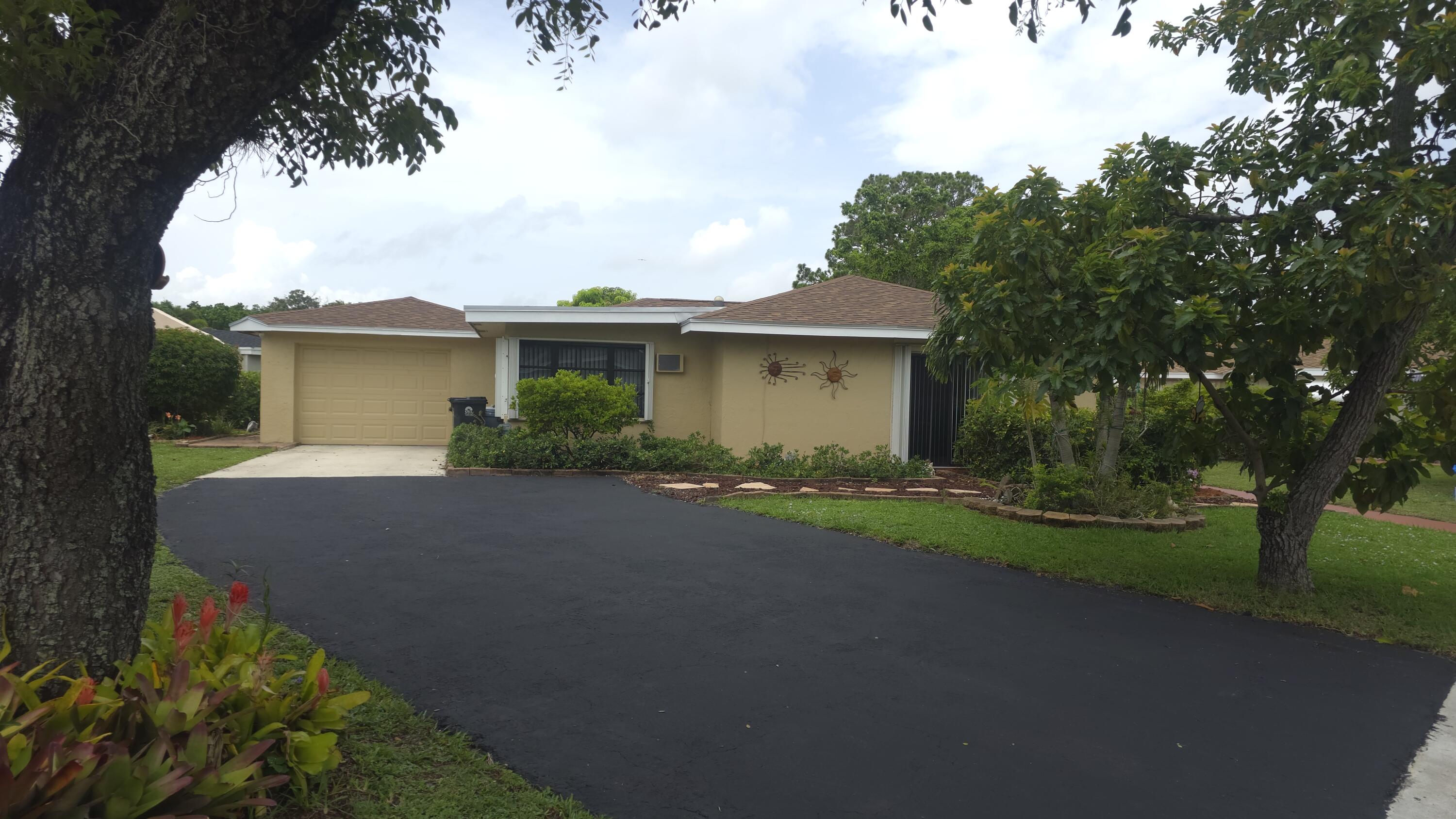 MEED RACQUET CLUB 2 - Residential