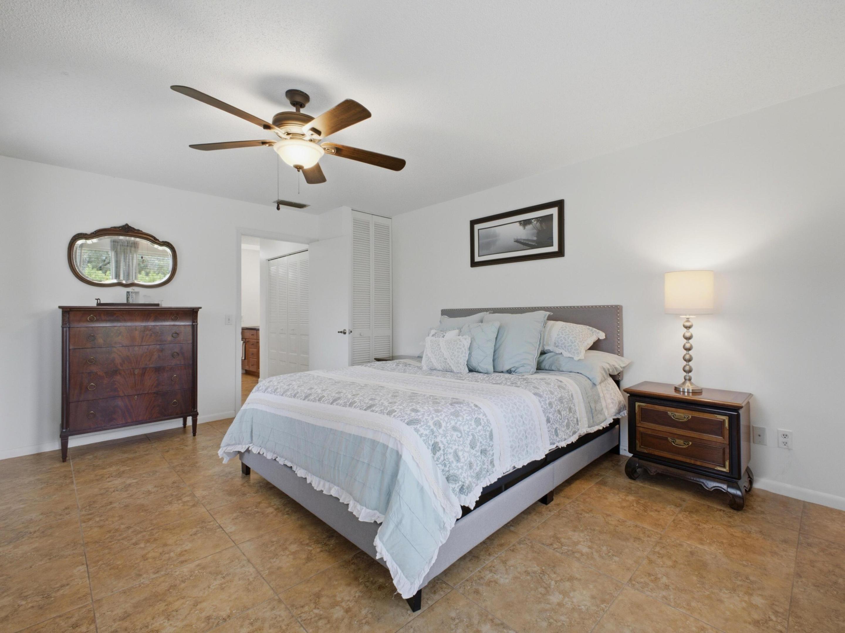 MEED RACQUET CLUB 2 - Residential