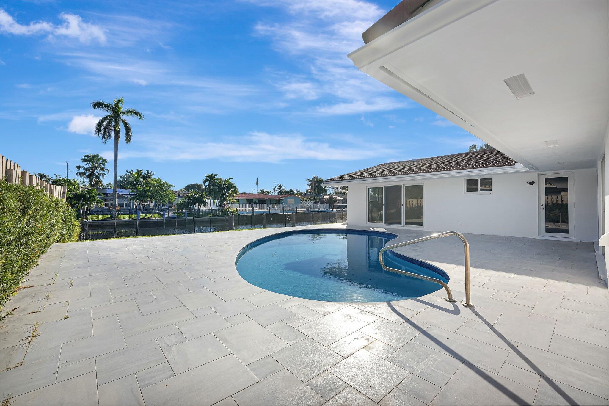 CORAL RIDGE ISLES - Residential