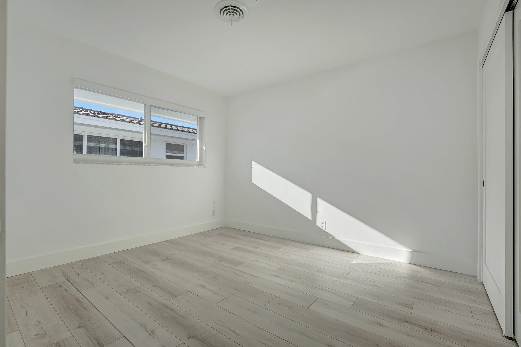 CORAL RIDGE ISLES - Residential