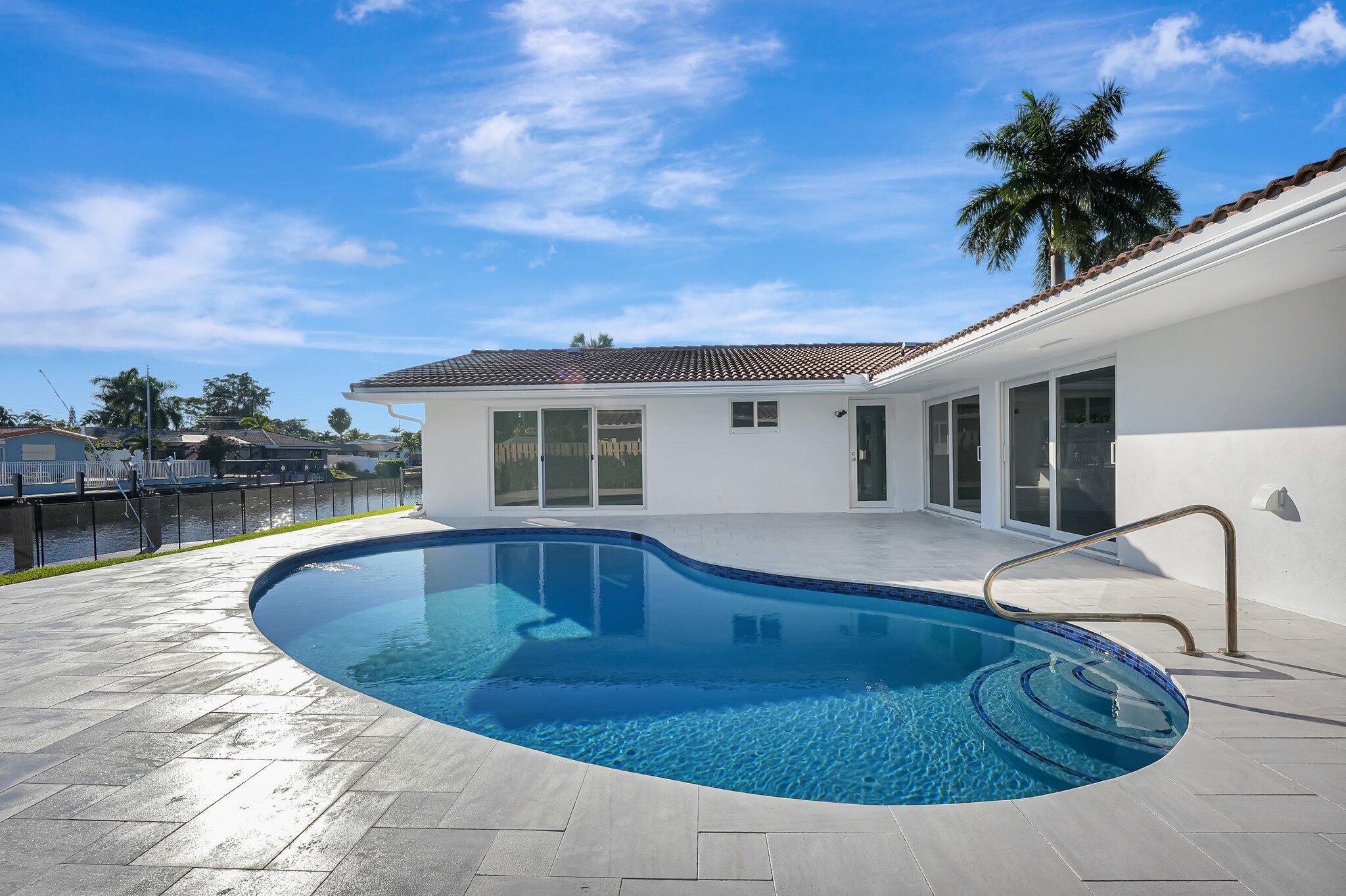 CORAL RIDGE ISLES - Residential