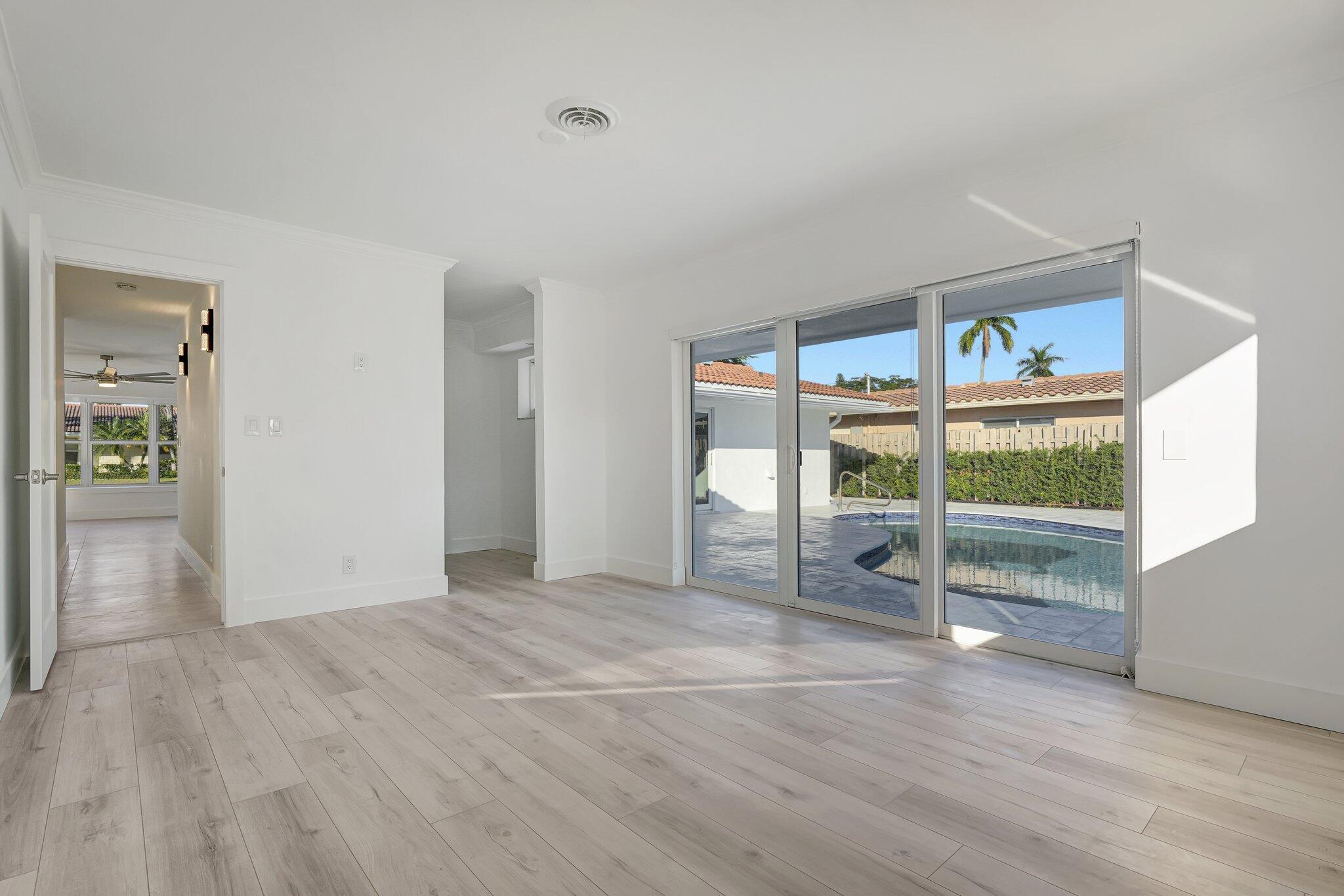CORAL RIDGE ISLES - Residential