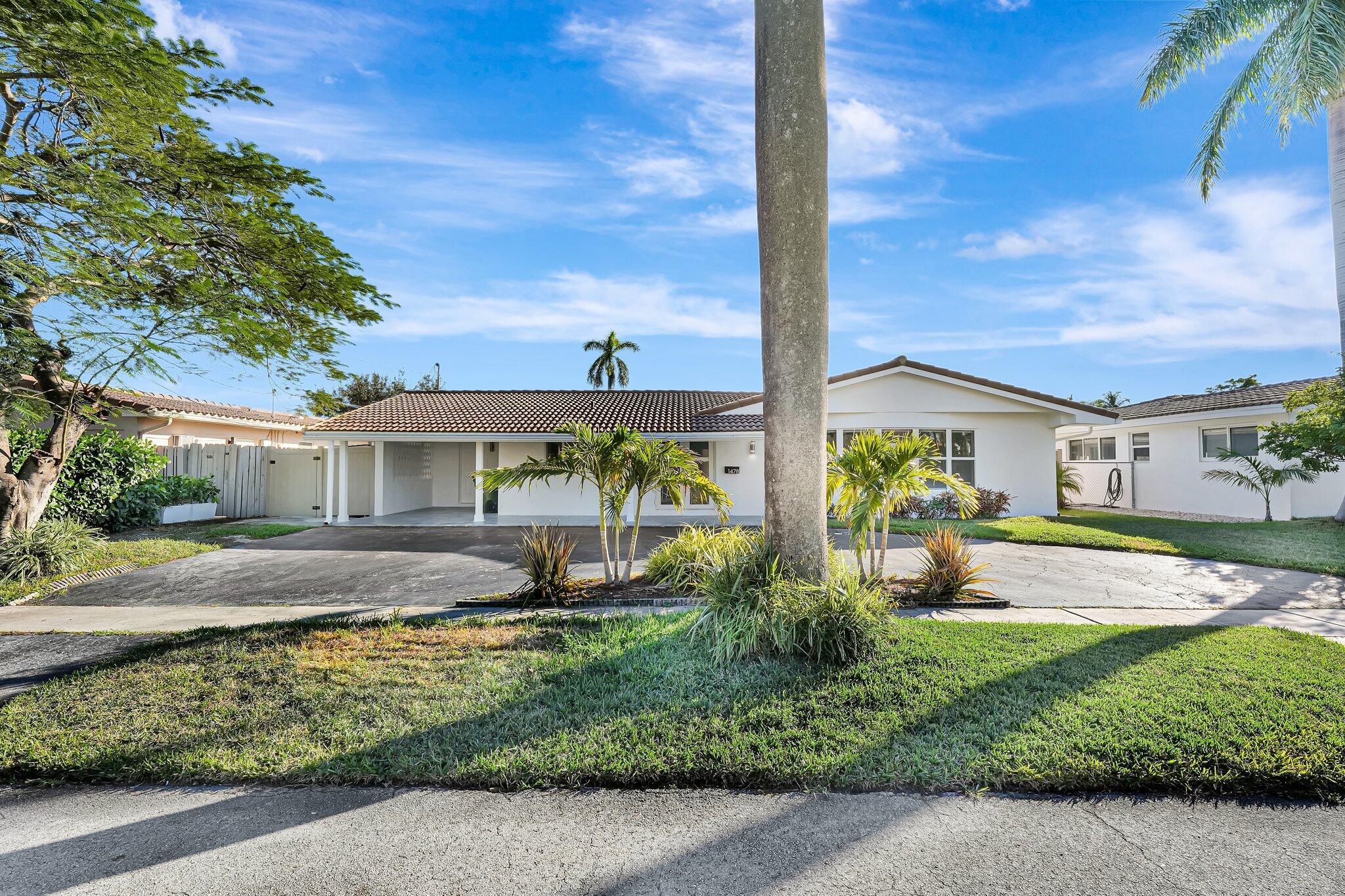 CORAL RIDGE ISLES - Residential