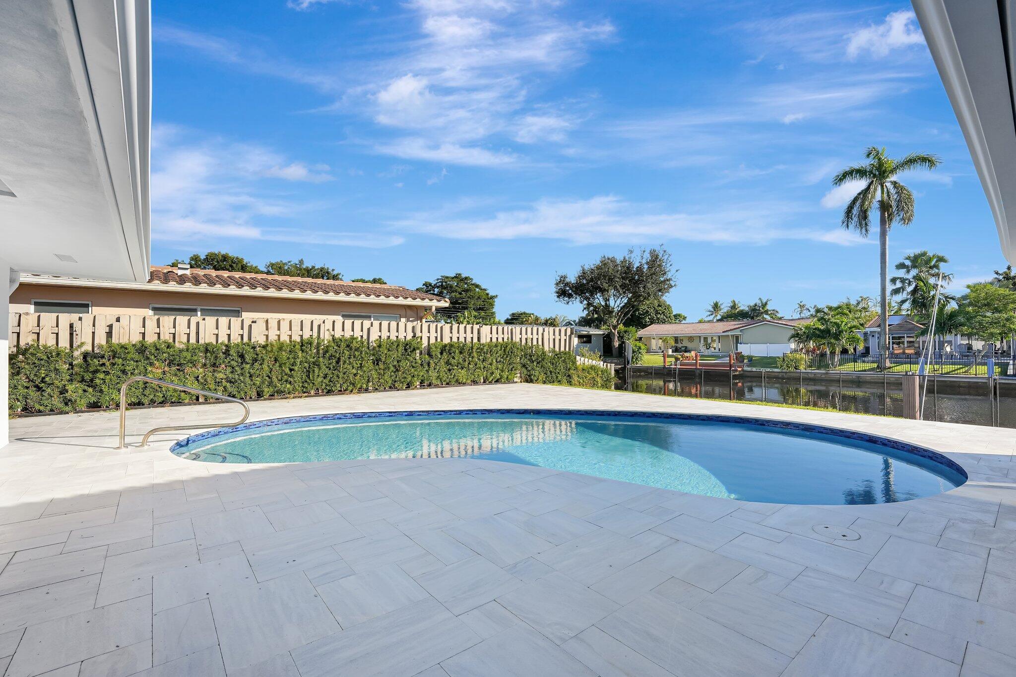 CORAL RIDGE ISLES - Residential