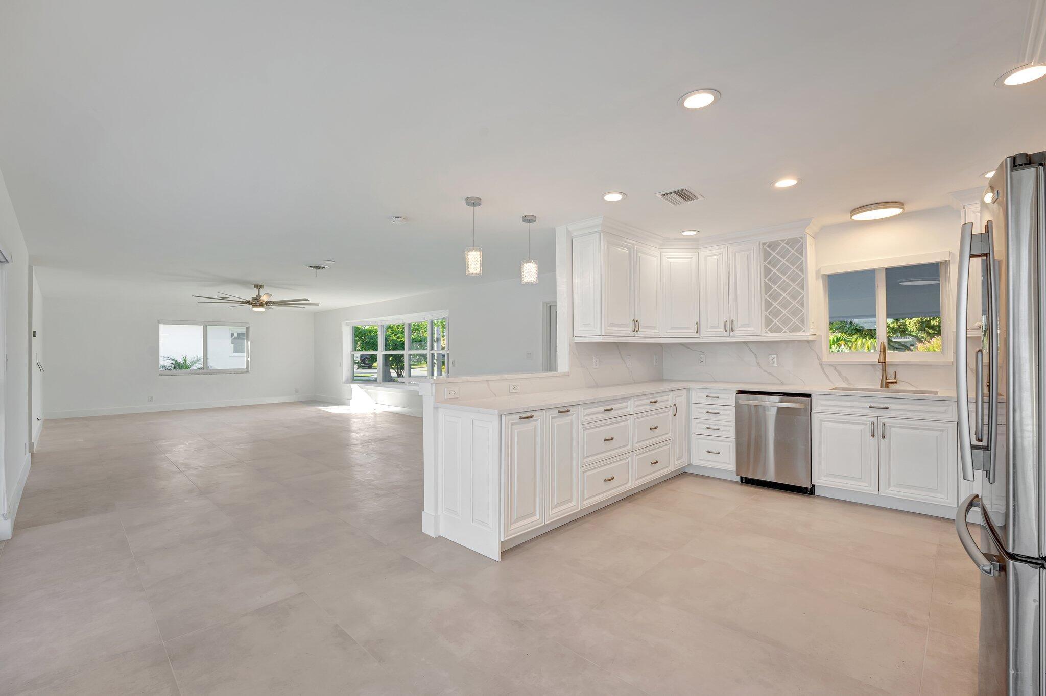 CORAL RIDGE ISLES - Residential