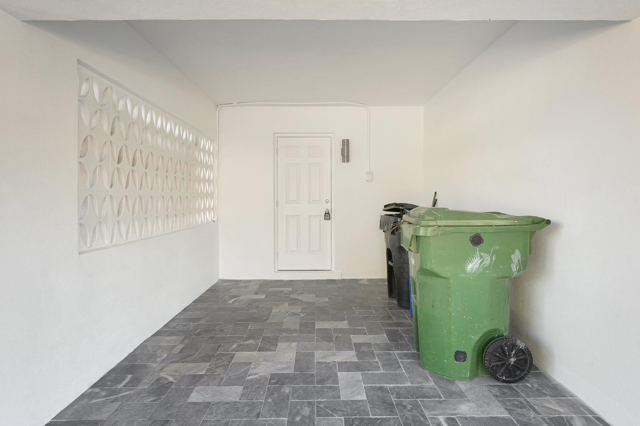 CORAL RIDGE ISLES - Residential