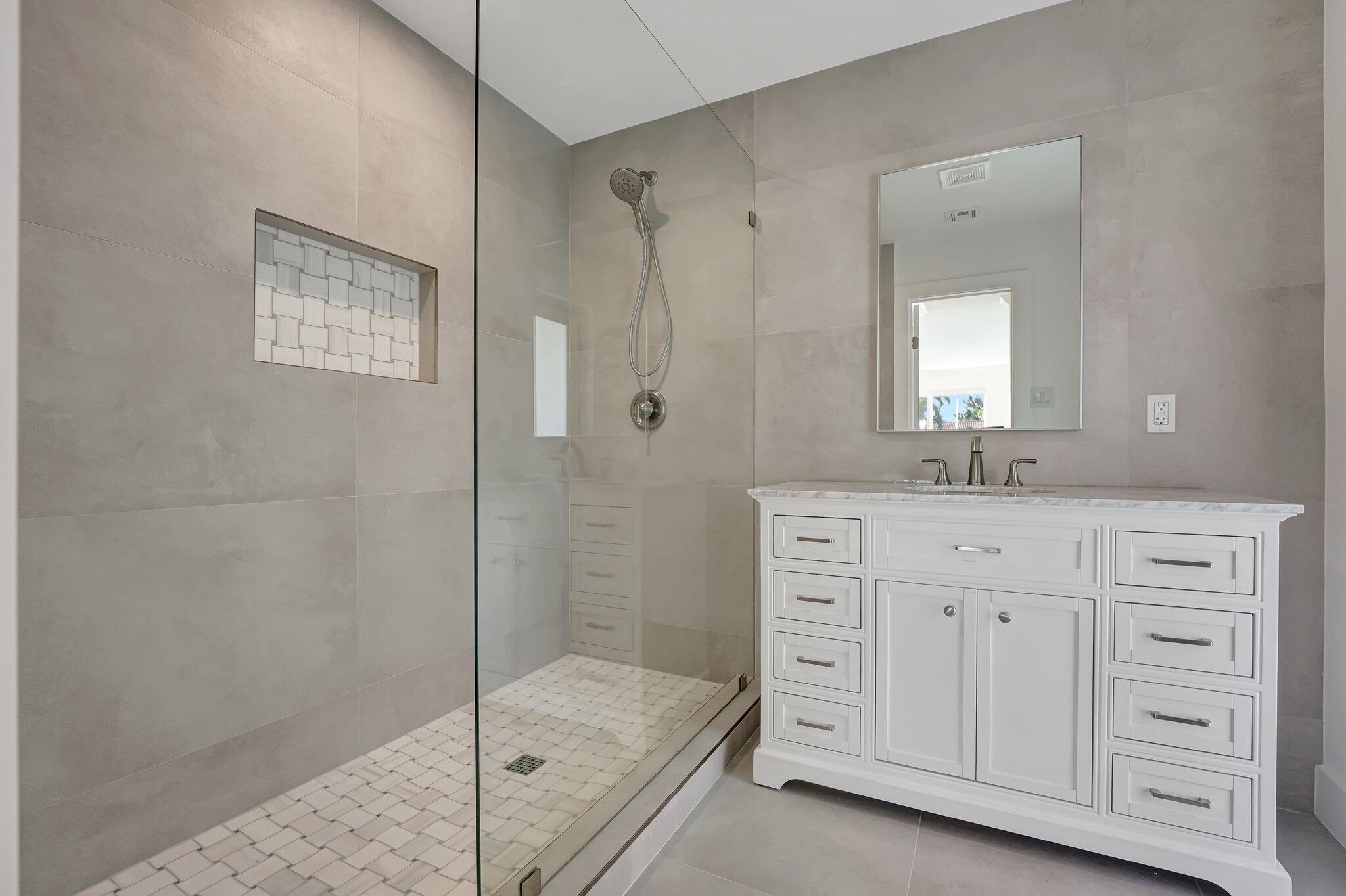 CORAL RIDGE ISLES - Residential