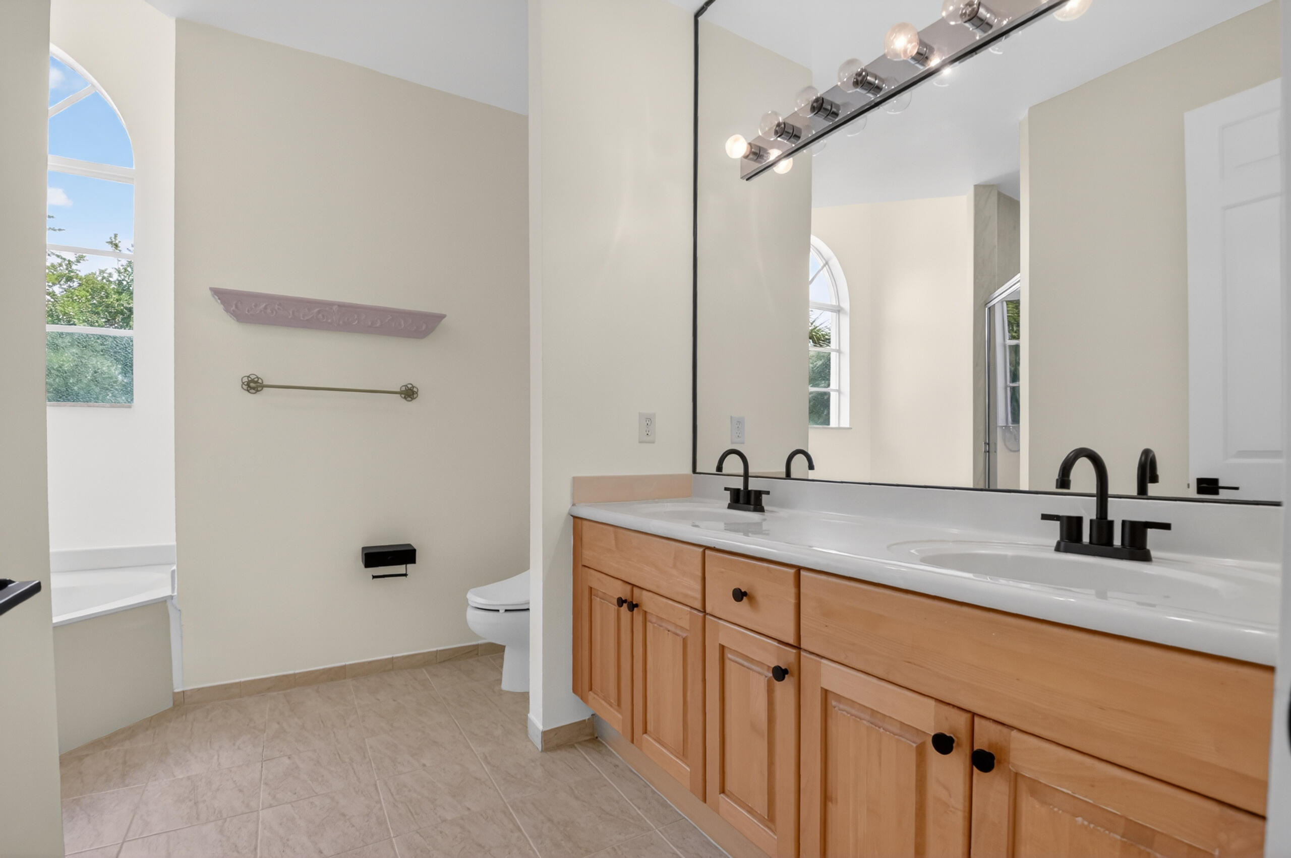 BELLA VERDE CONDO - Residential