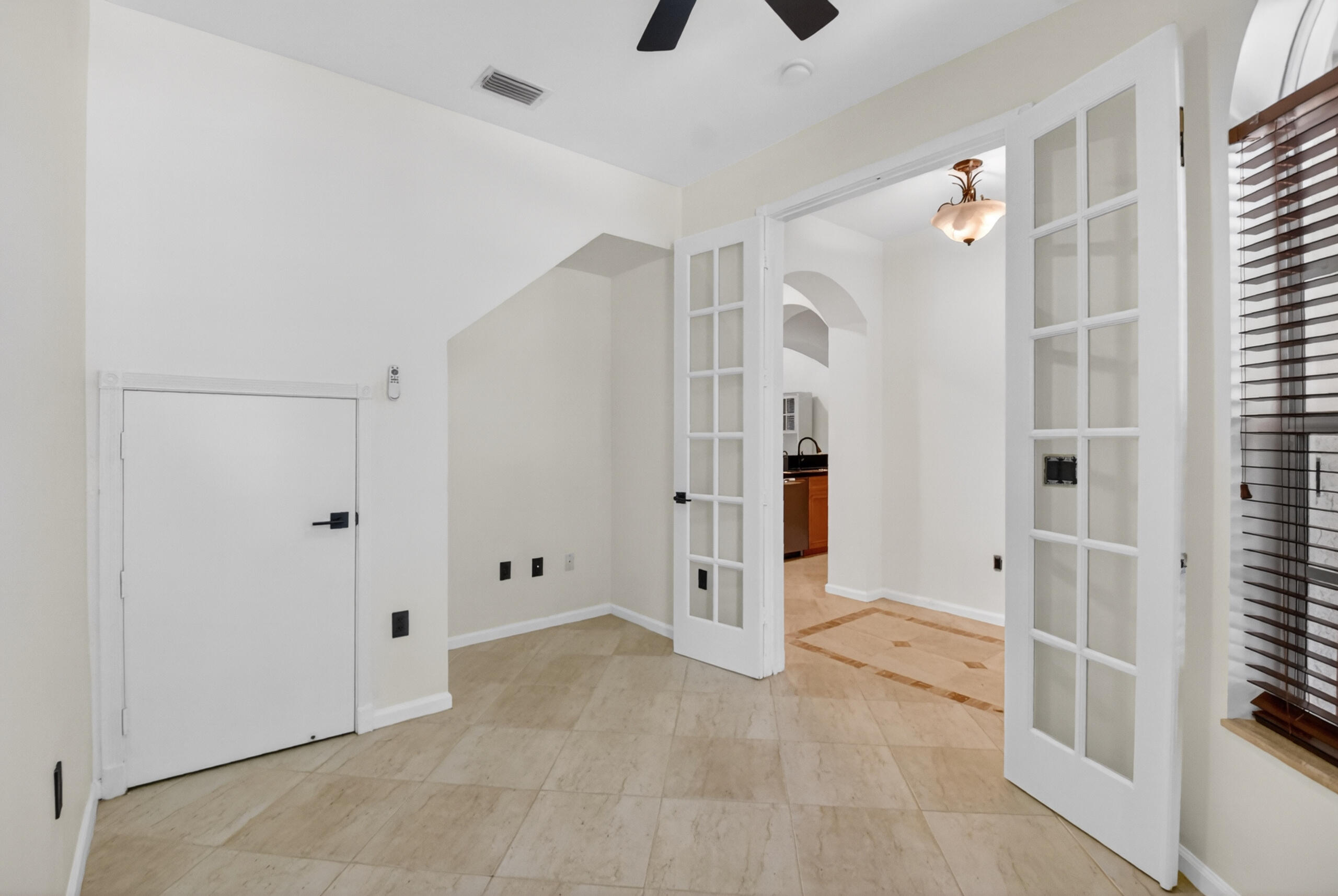 BELLA VERDE CONDO - Residential