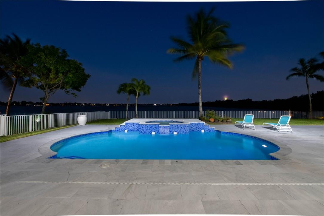 SUNSET LAKES PLAT THREE - Residential Lease