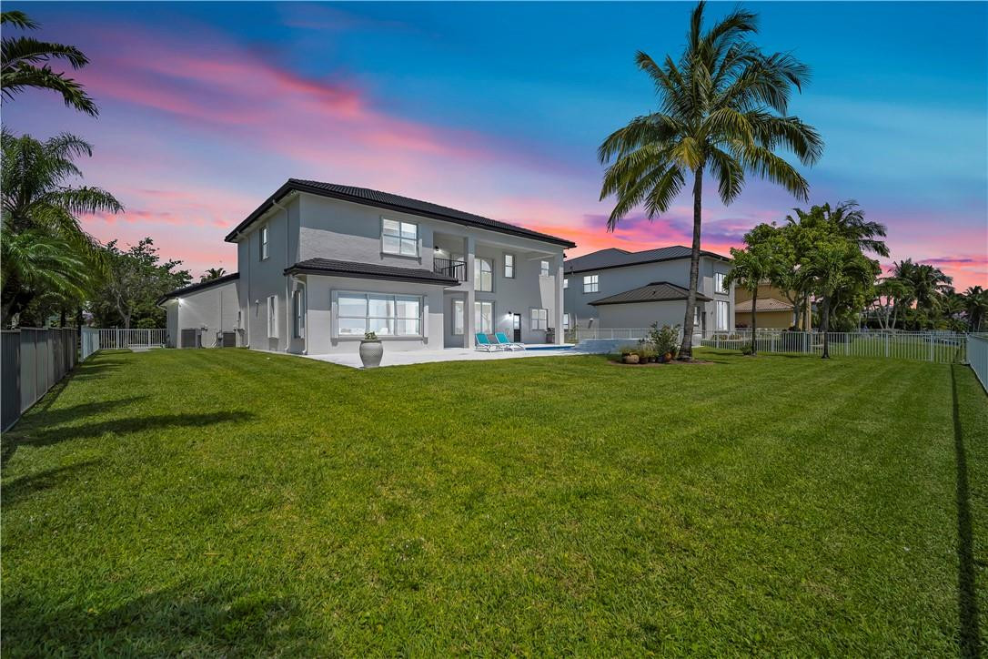 SUNSET LAKES PLAT THREE - Residential Lease