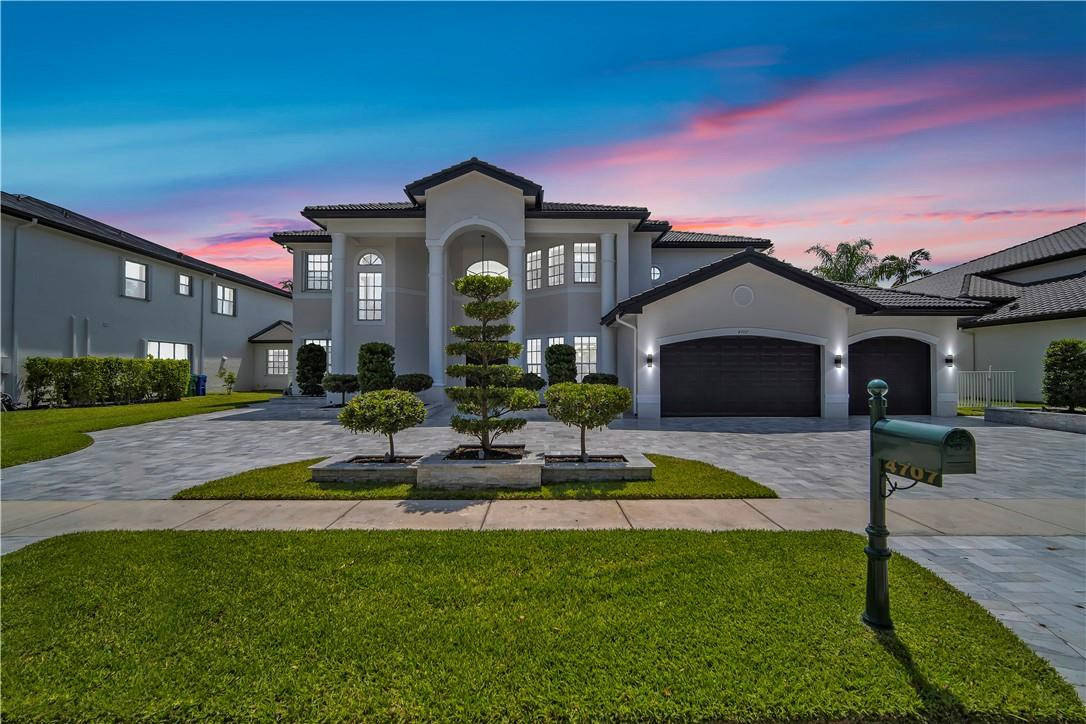 SUNSET LAKES PLAT THREE - Residential Lease
