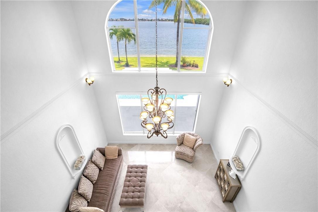 SUNSET LAKES PLAT THREE - Residential Lease