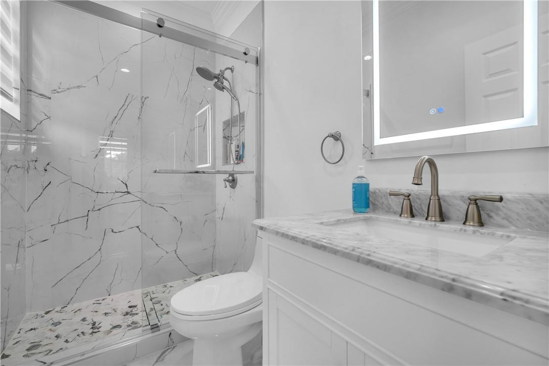 SUNSET LAKES PLAT THREE - Residential Lease