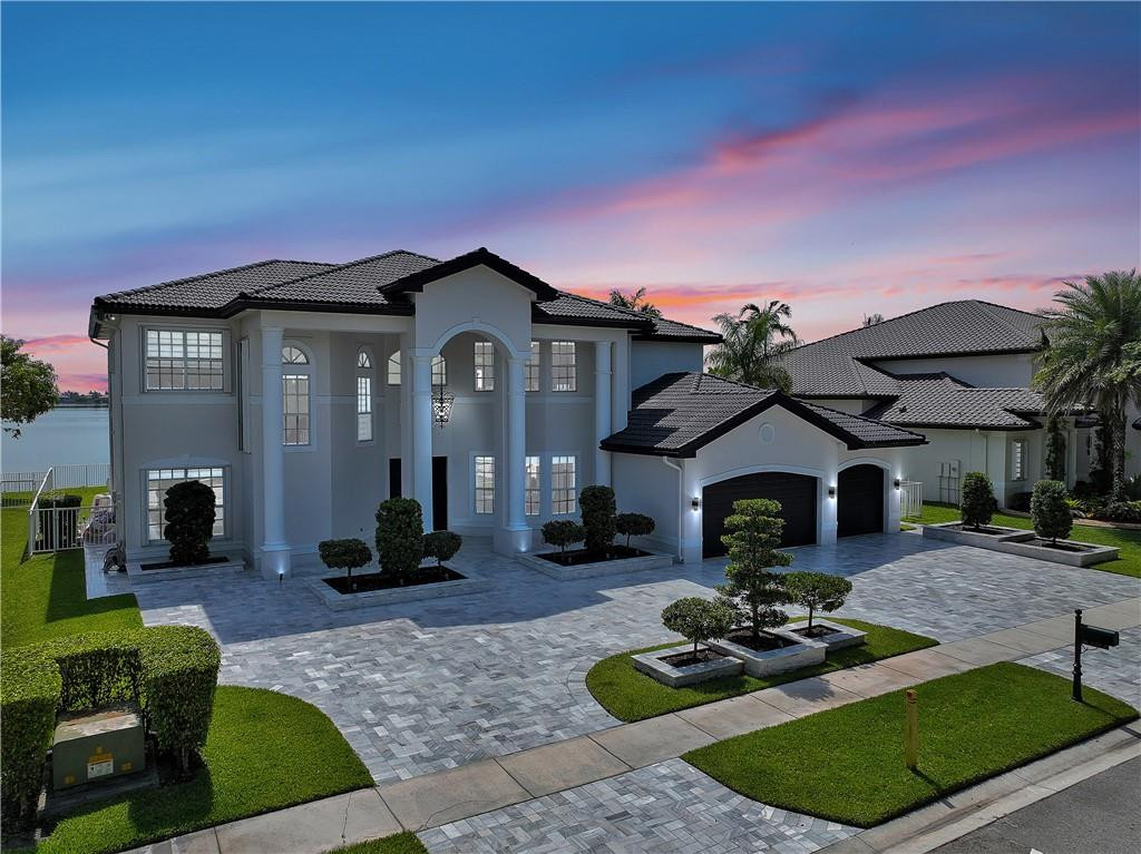 SUNSET LAKES PLAT THREE - Residential Lease