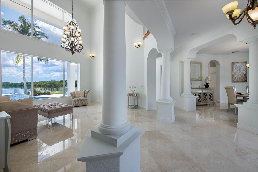 SUNSET LAKES PLAT THREE - Residential Lease