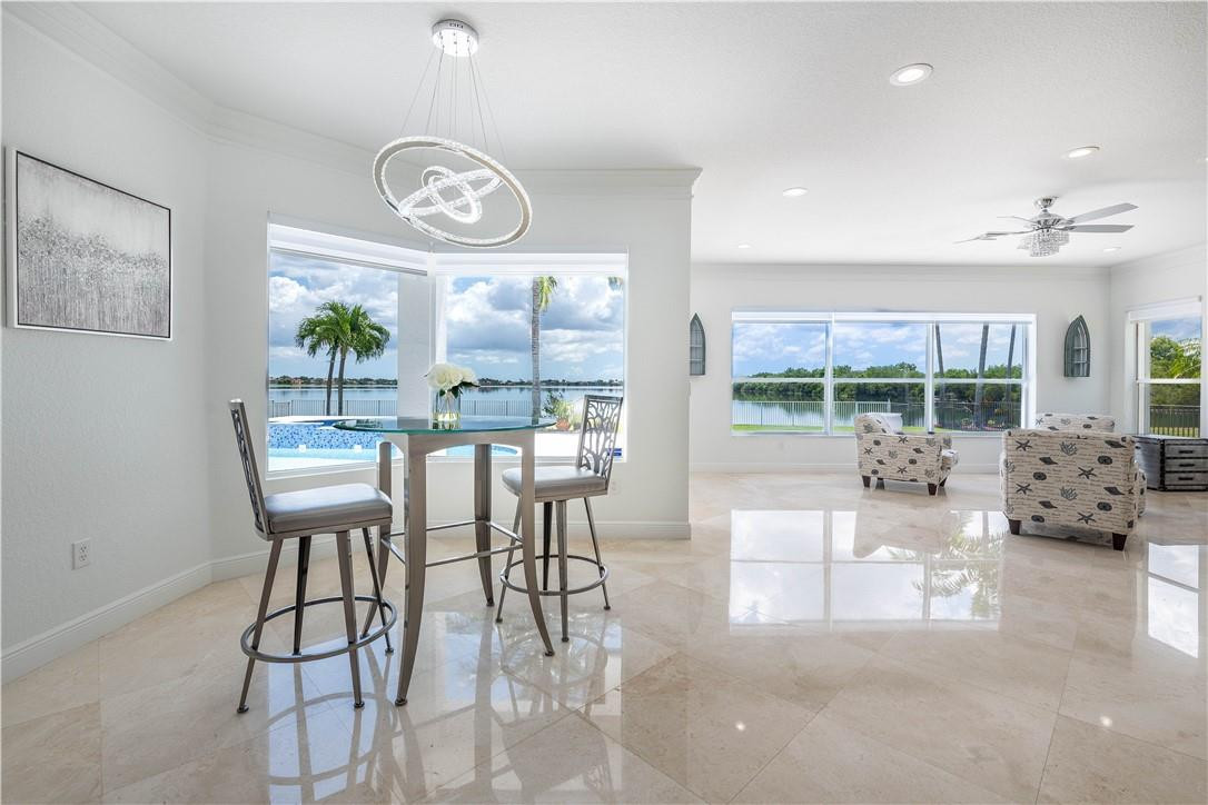 SUNSET LAKES PLAT THREE - Residential Lease