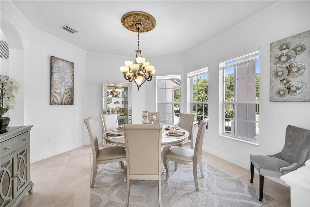 SUNSET LAKES PLAT THREE - Residential Lease