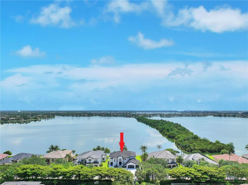 SUNSET LAKES PLAT THREE - Residential Lease
