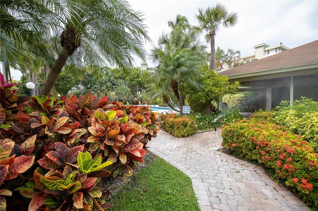 Palm-Aire Country Club - Residential