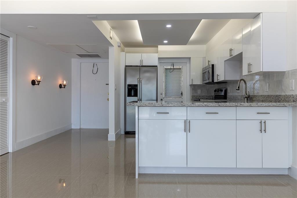 Palm-Aire Country Club - Residential