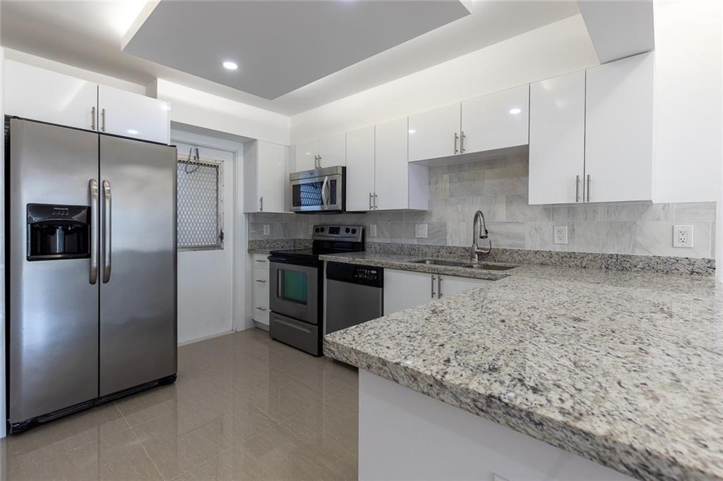 Palm-Aire Country Club - Residential