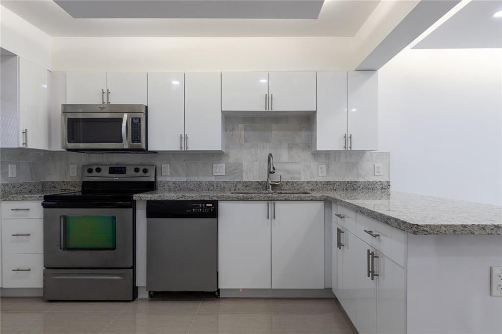 Palm-Aire Country Club - Residential