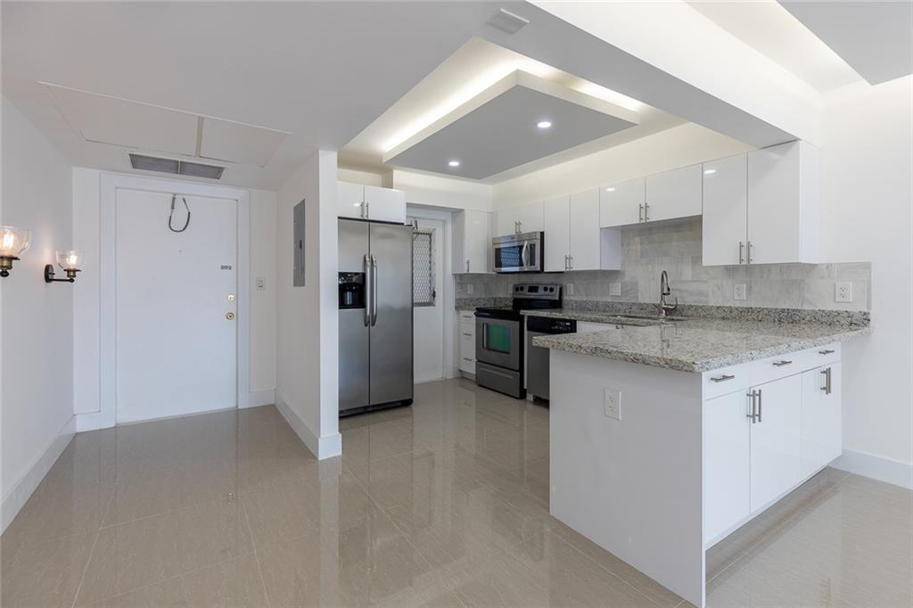 Palm-Aire Country Club - Residential