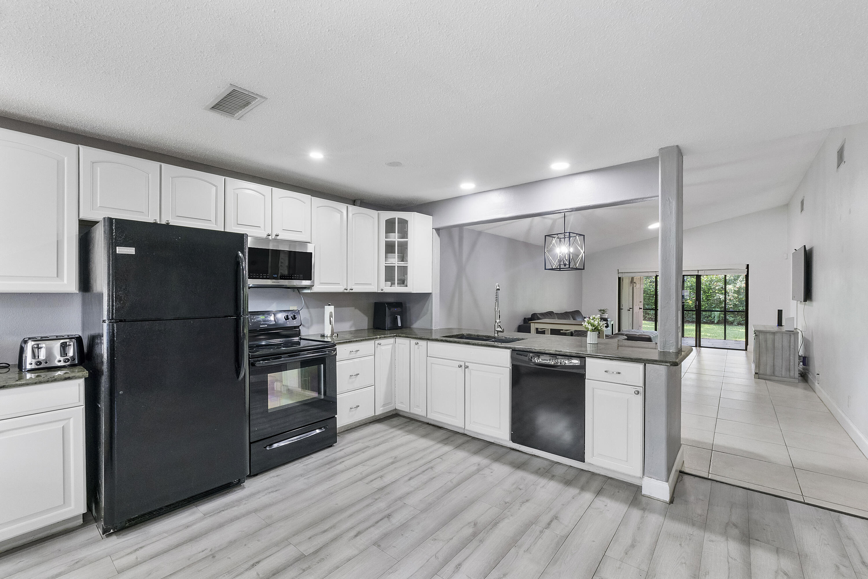 SHADYWOODS PH TWO - Residential