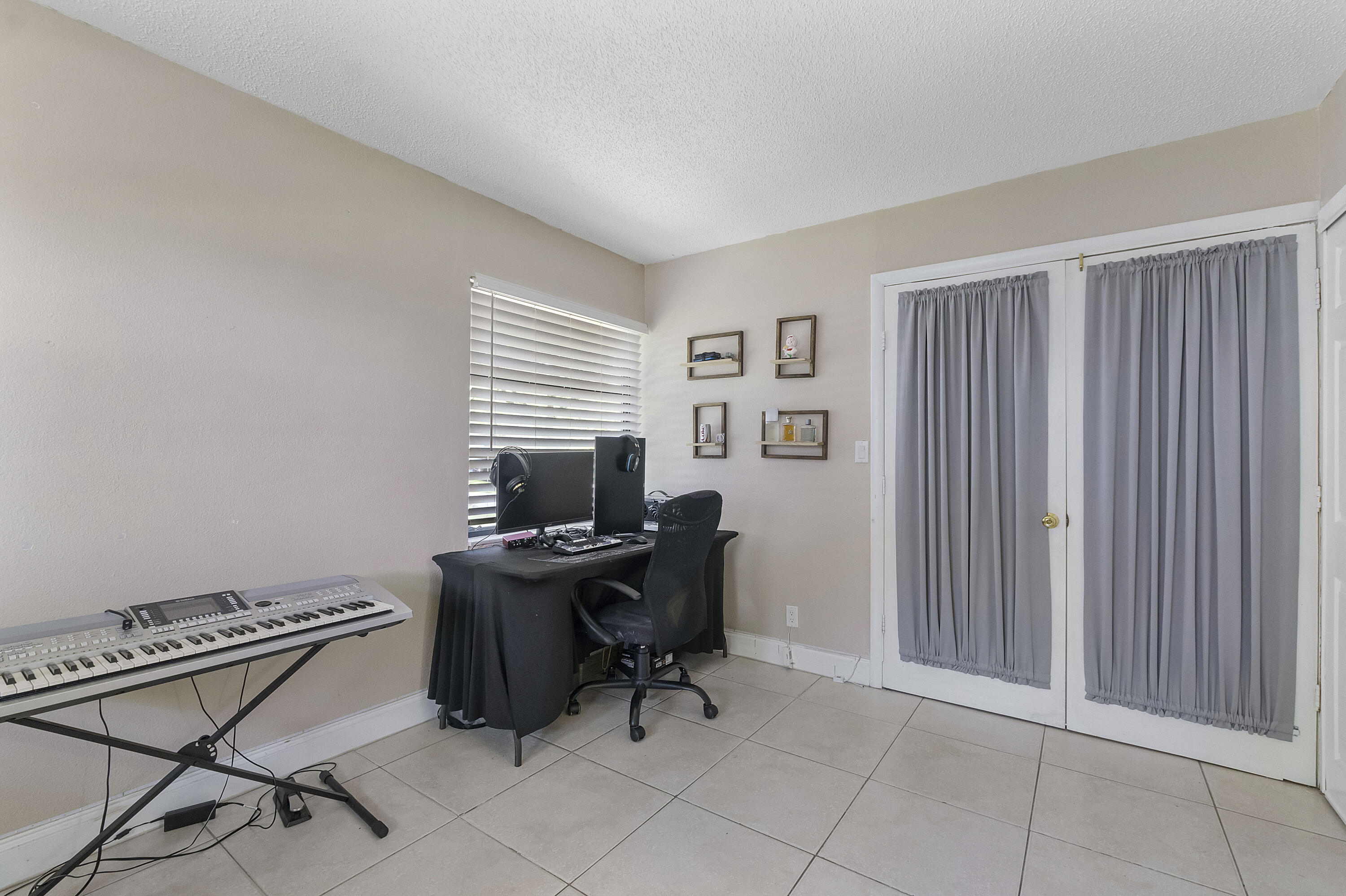 SHADYWOODS PH TWO - Residential