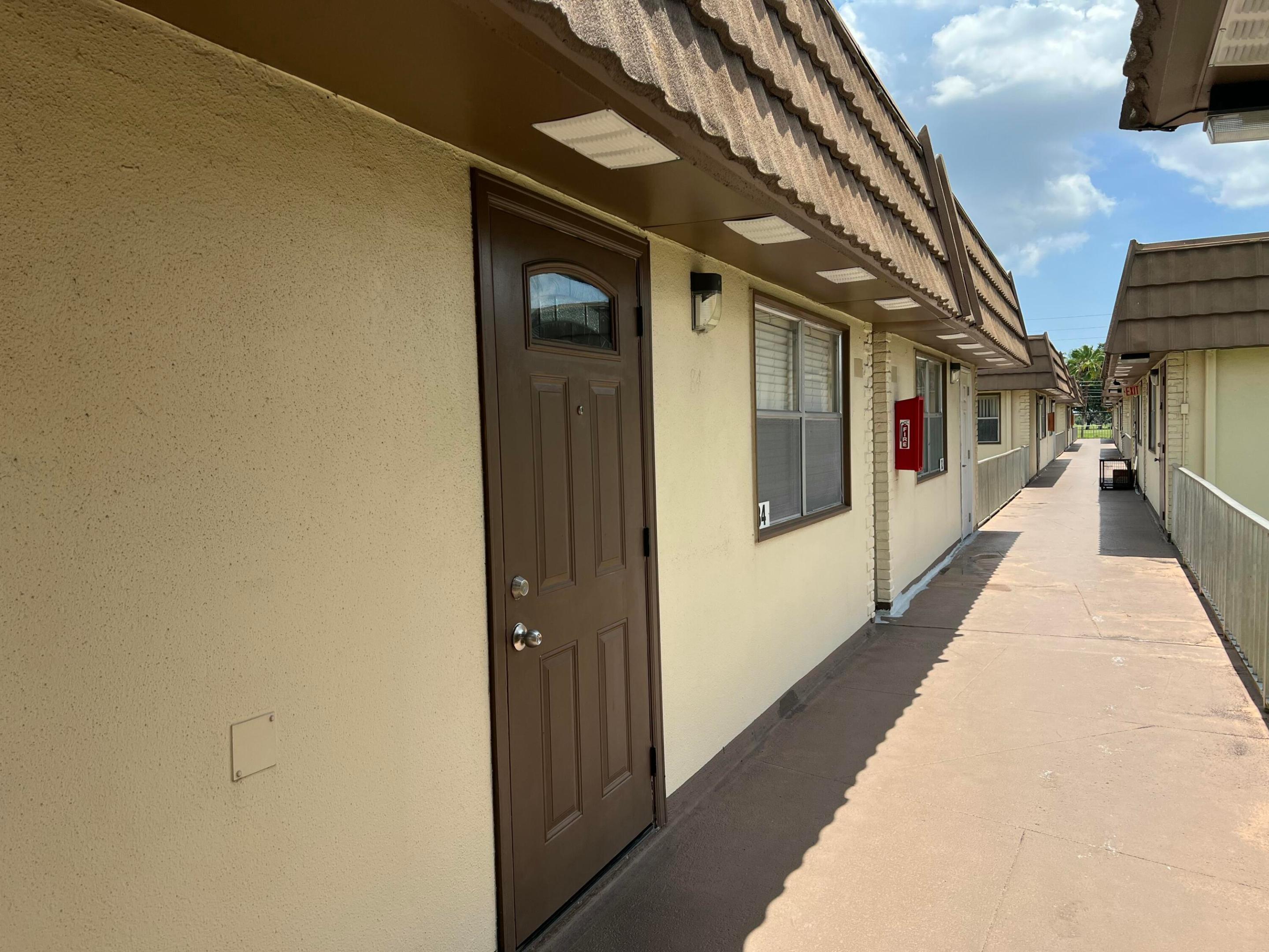 KINGS POINT SAXONY CONDOS - Residential