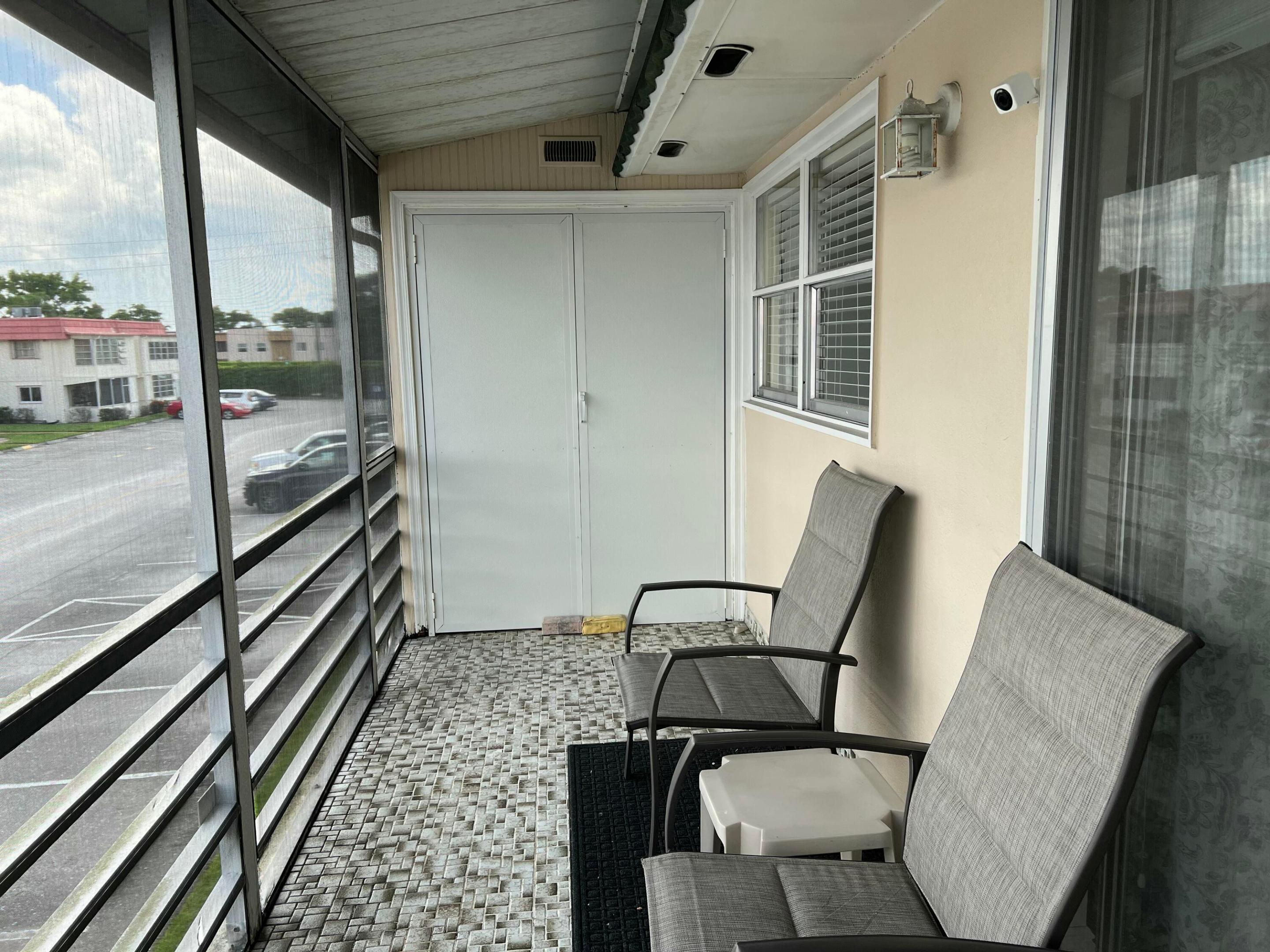 KINGS POINT SAXONY CONDOS - Residential