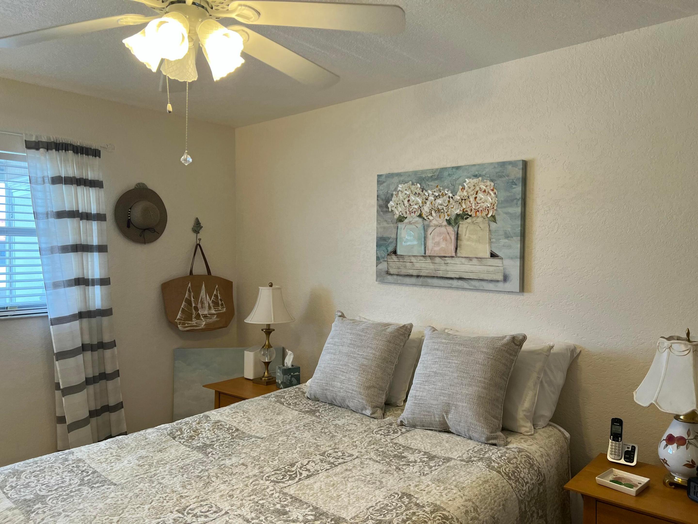 KINGS POINT SAXONY CONDOS - Residential
