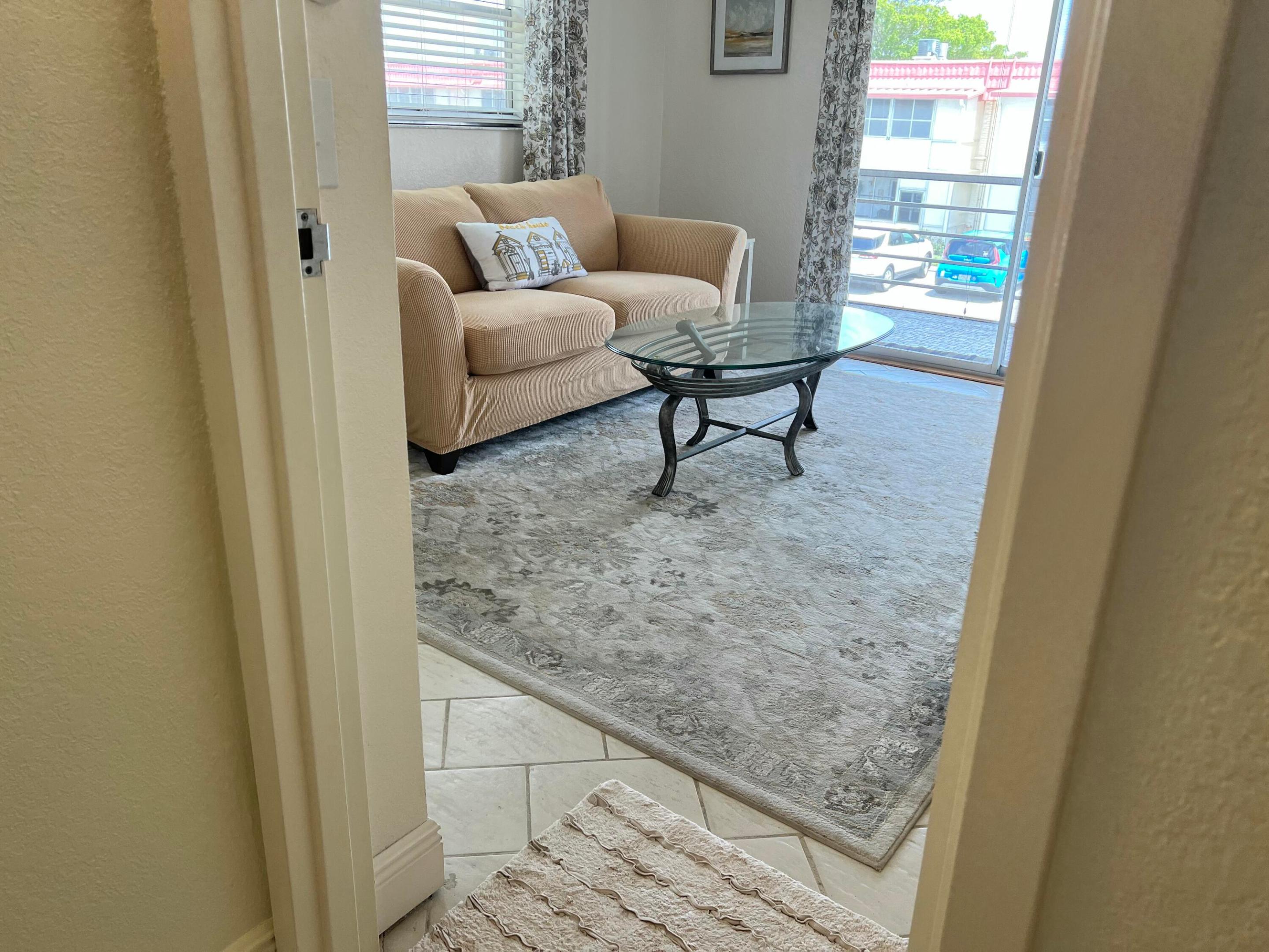 KINGS POINT SAXONY CONDOS - Residential
