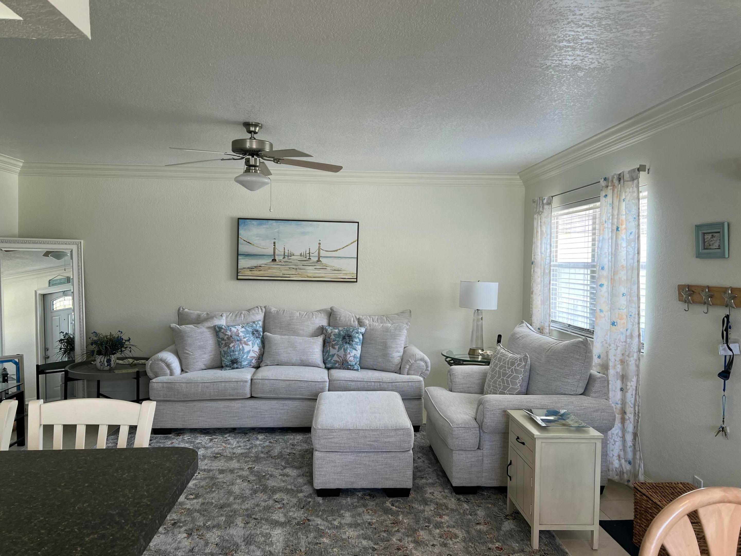 KINGS POINT SAXONY CONDOS - Residential