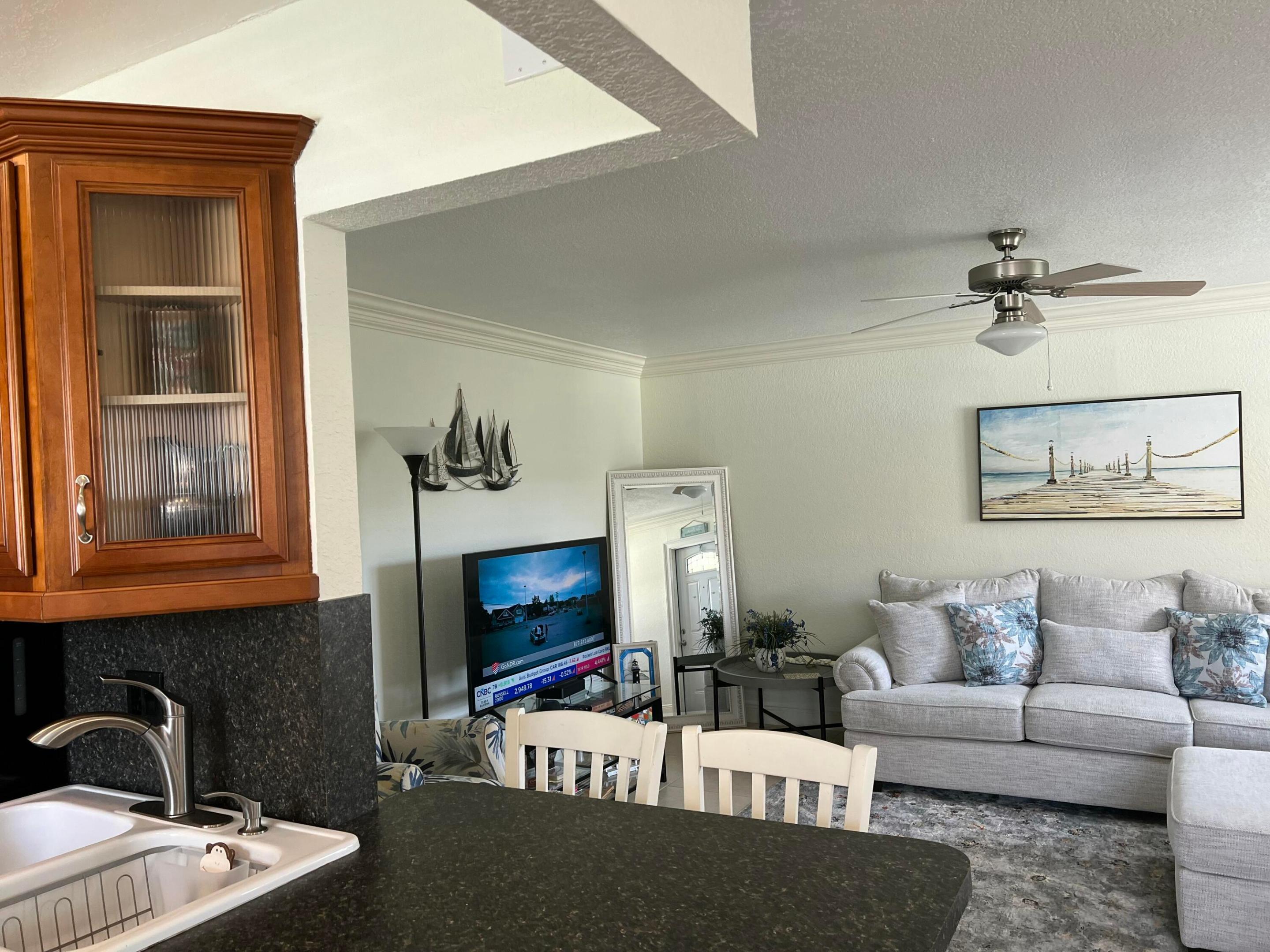 KINGS POINT SAXONY CONDOS - Residential