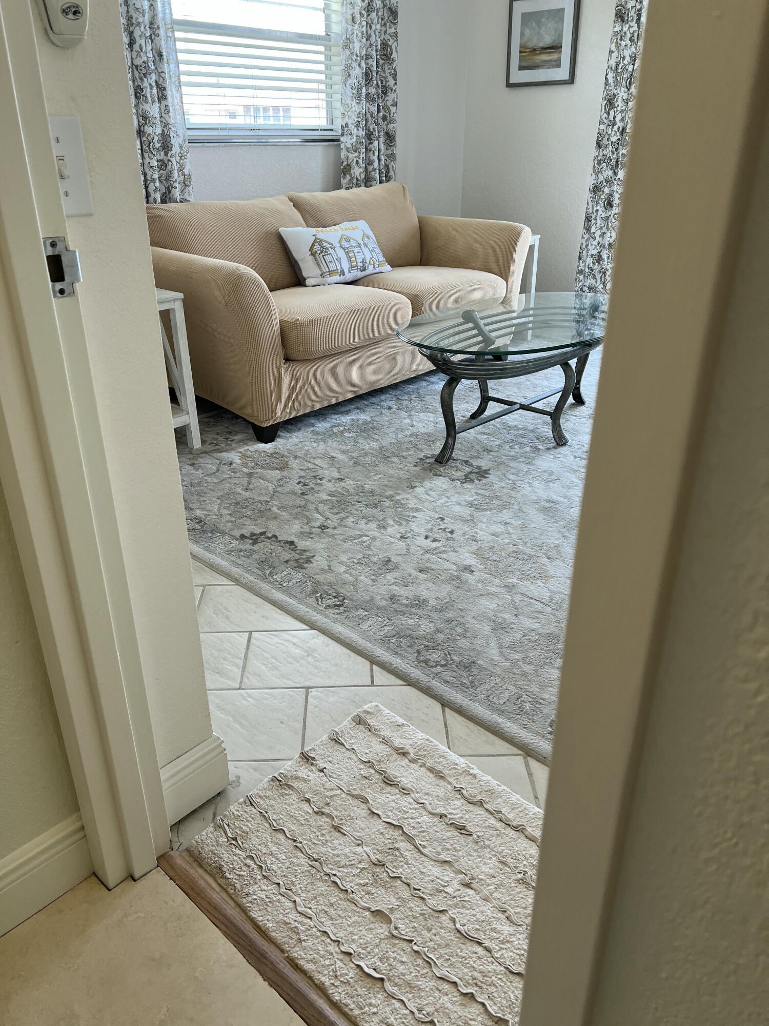 KINGS POINT SAXONY CONDOS - Residential