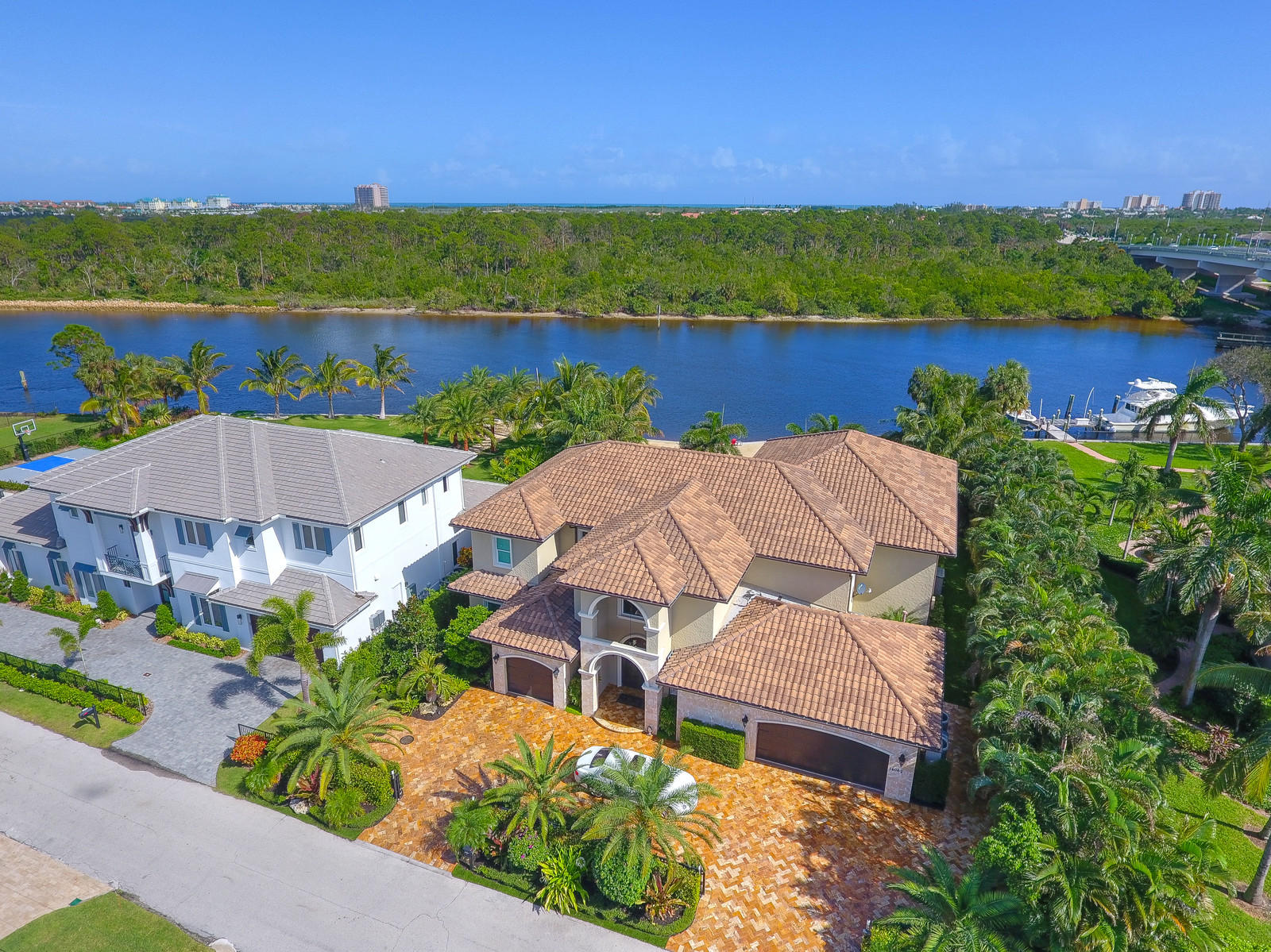 Paradise Port - Residential
