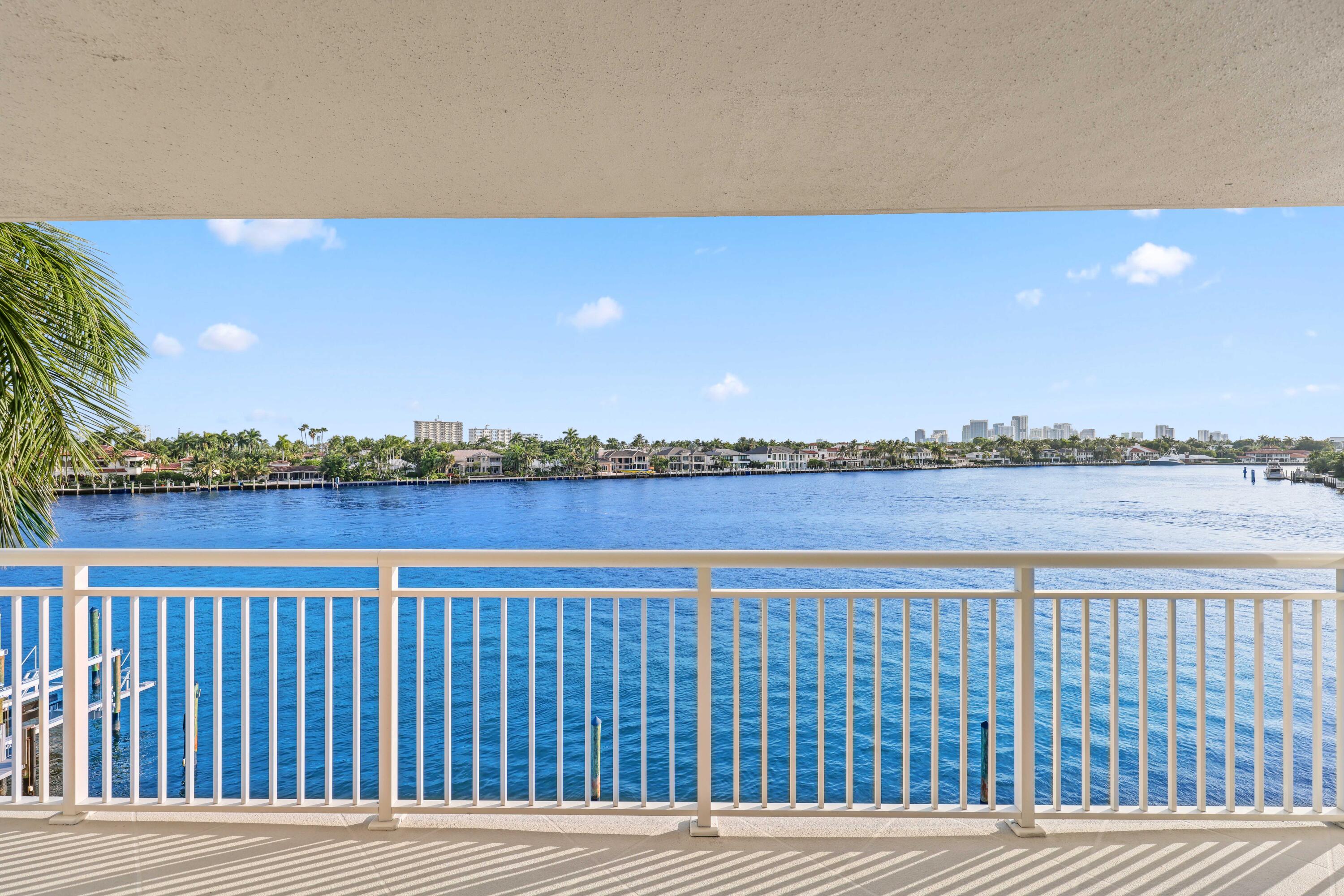 BAYSHORE TOWERS - Residential