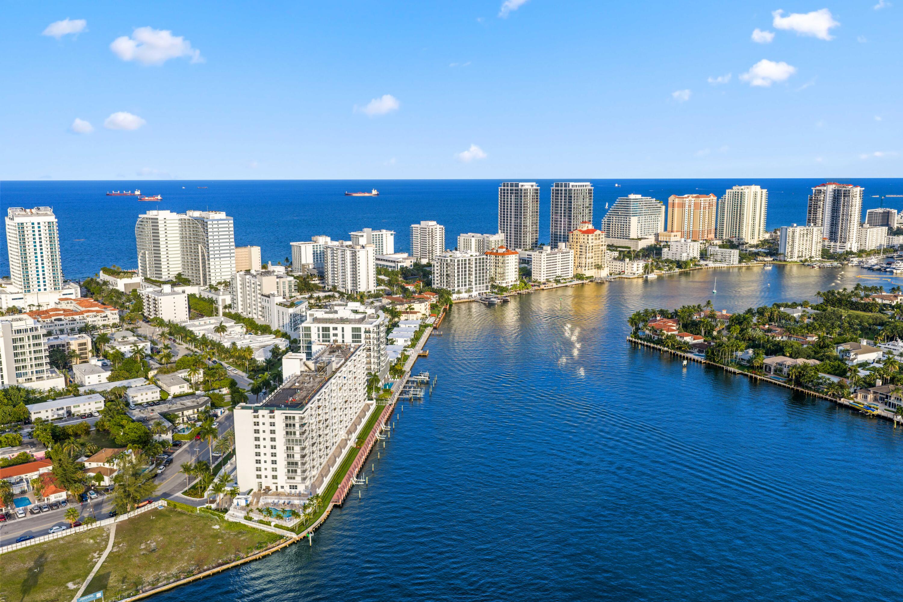 BAYSHORE TOWERS - Residential