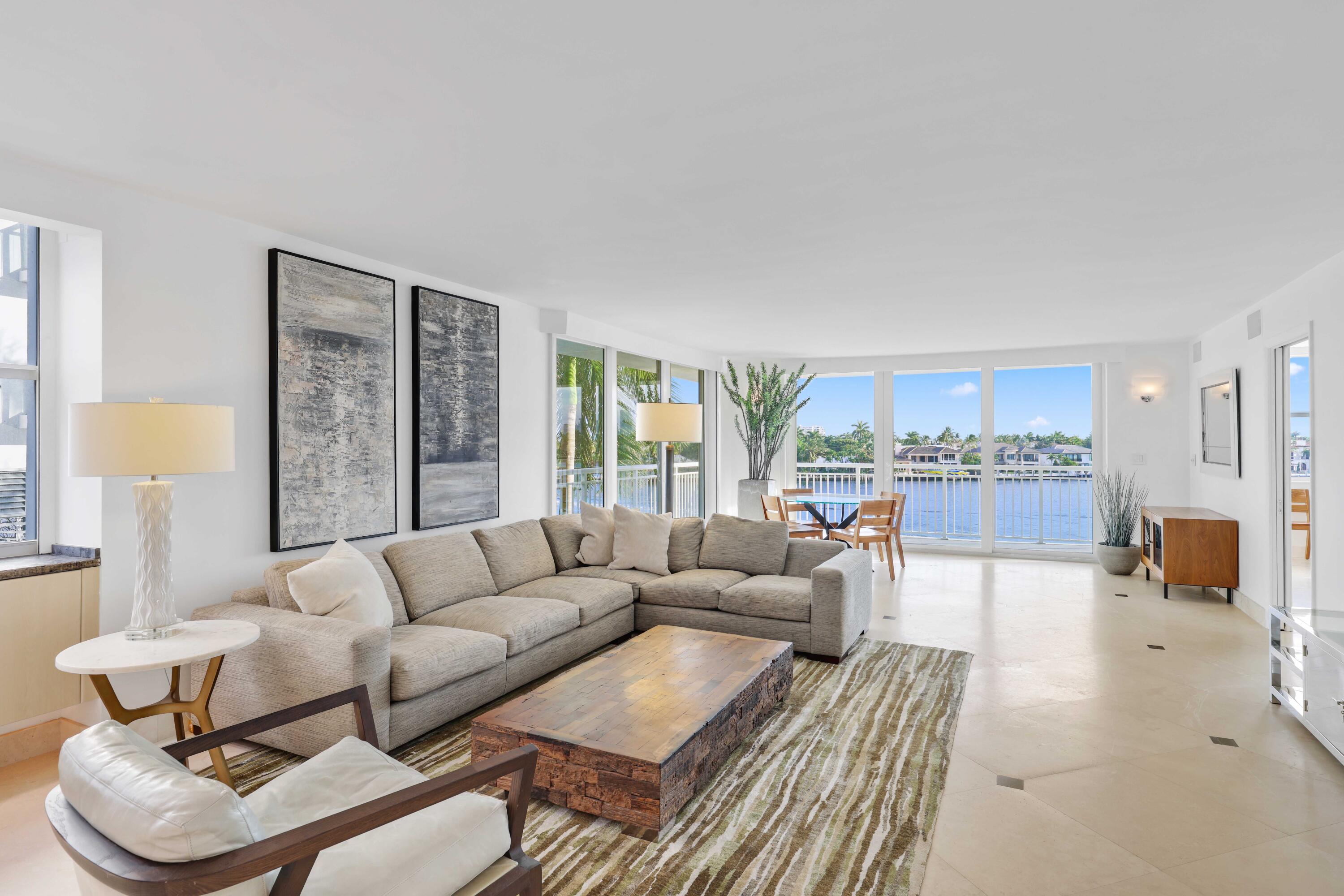 BAYSHORE TOWERS - Residential