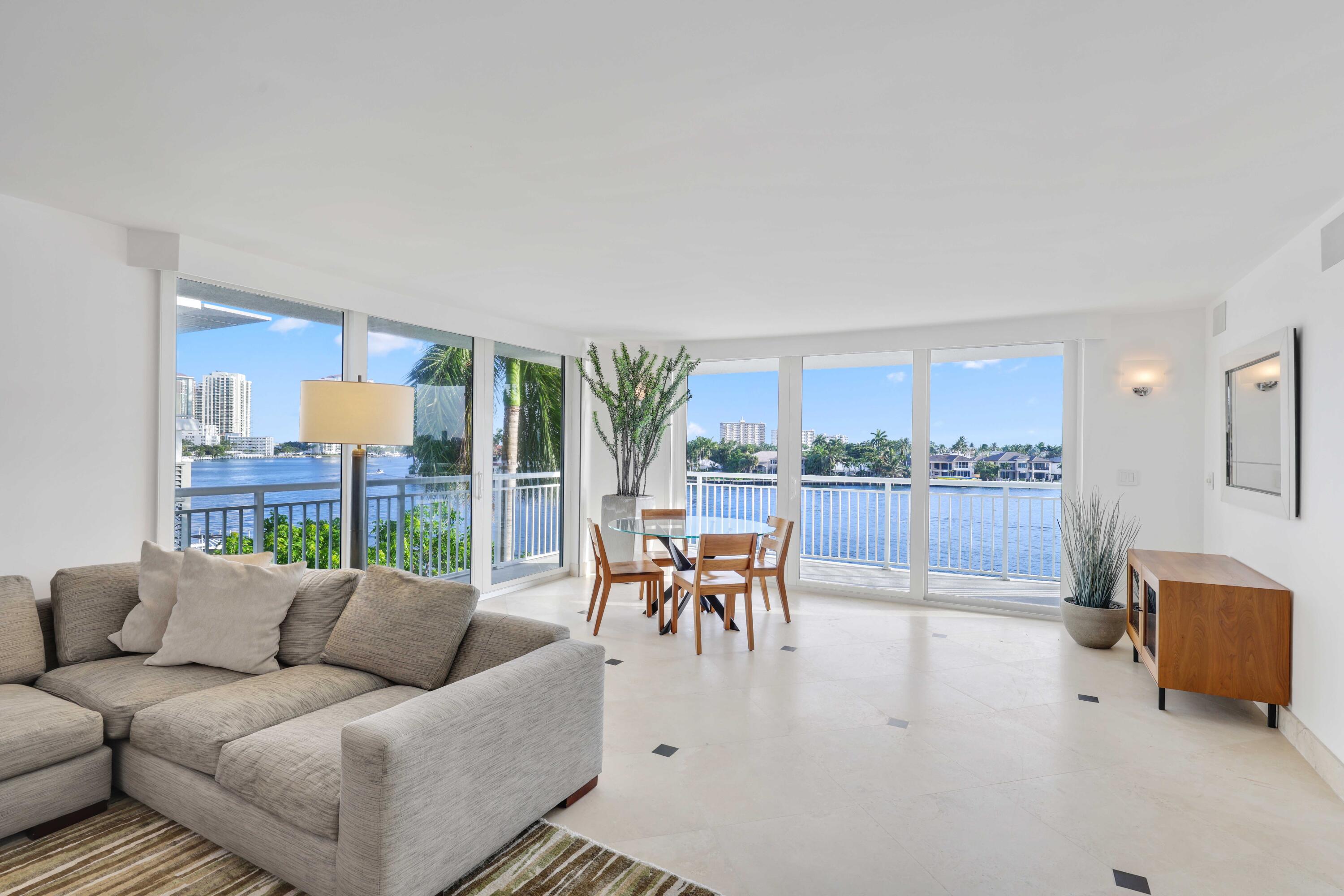 BAYSHORE TOWERS - Residential