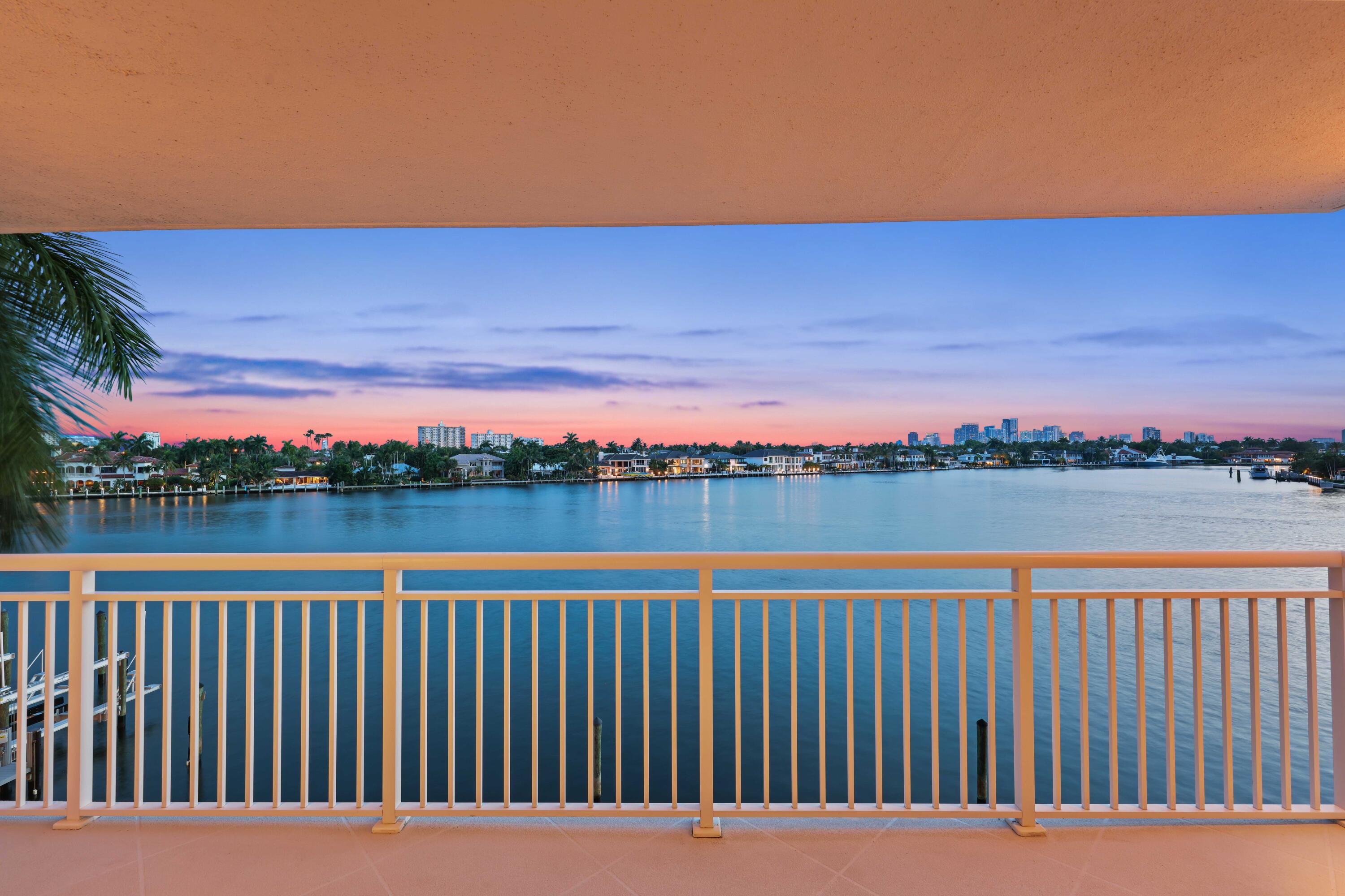 BAYSHORE TOWERS - Residential